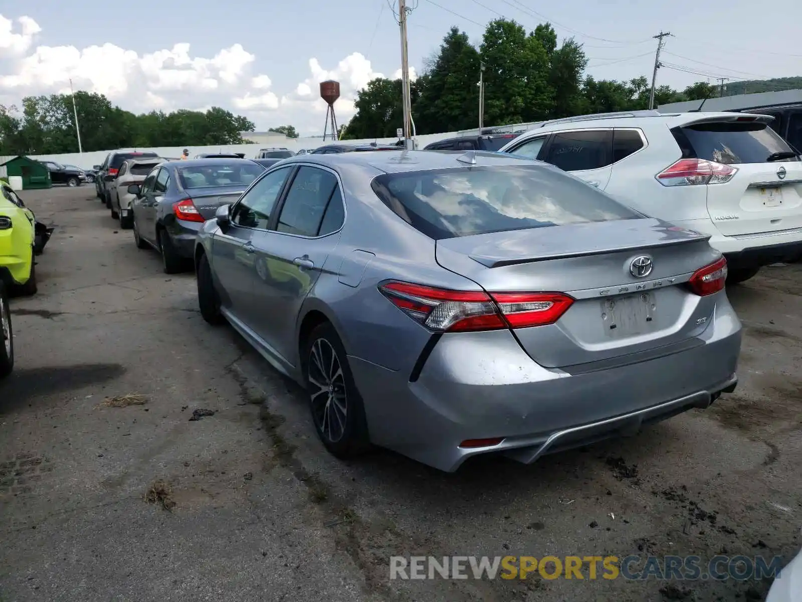 3 Photograph of a damaged car 4T1B11HK9KU837872 TOYOTA CAMRY 2019