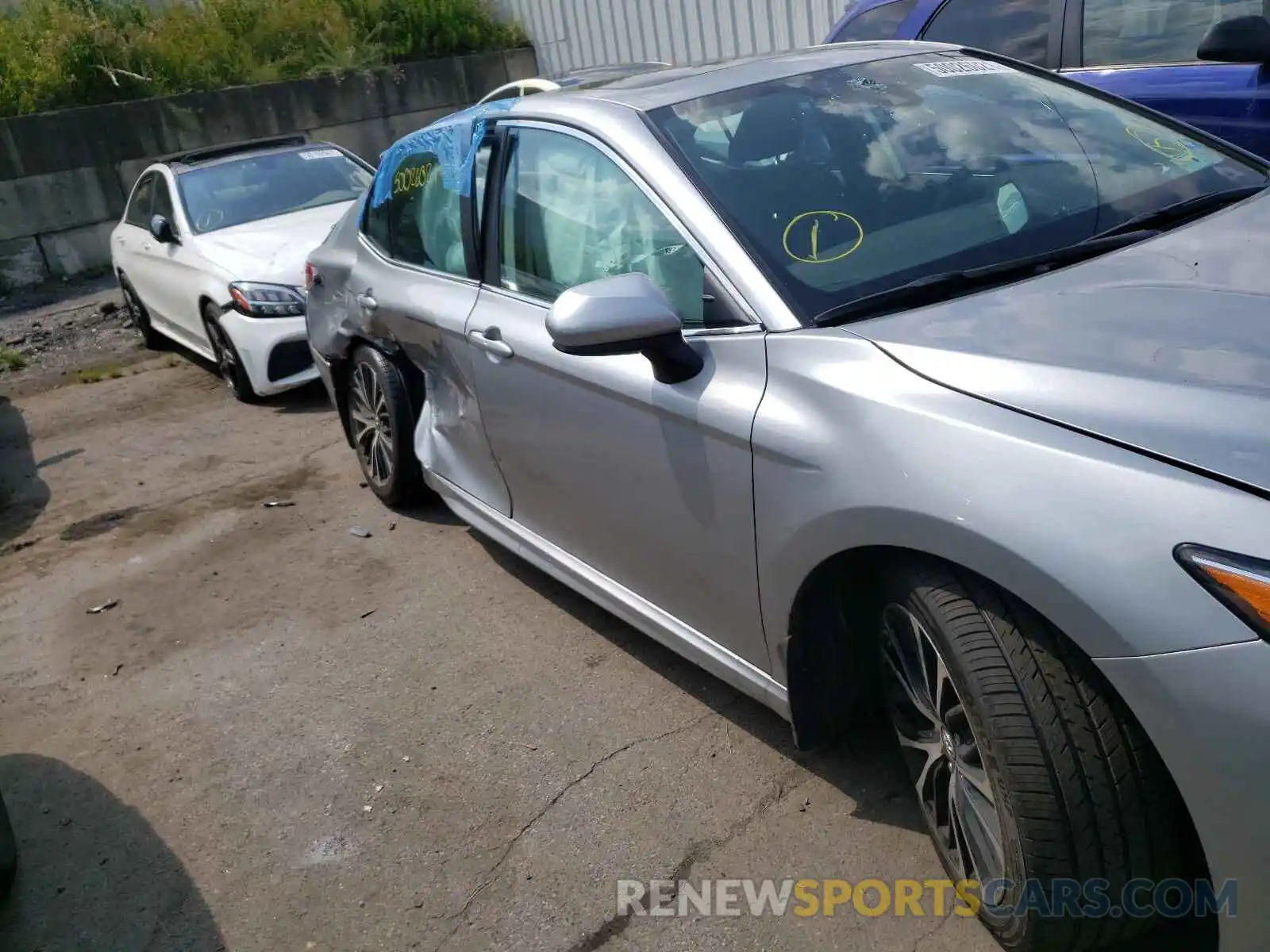 9 Photograph of a damaged car 4T1B11HK9KU837872 TOYOTA CAMRY 2019