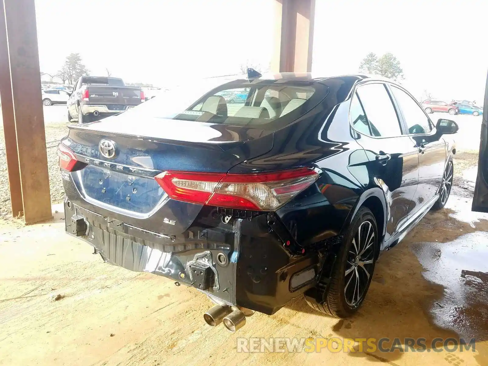 4 Photograph of a damaged car 4T1B11HK9KU838729 TOYOTA CAMRY 2019