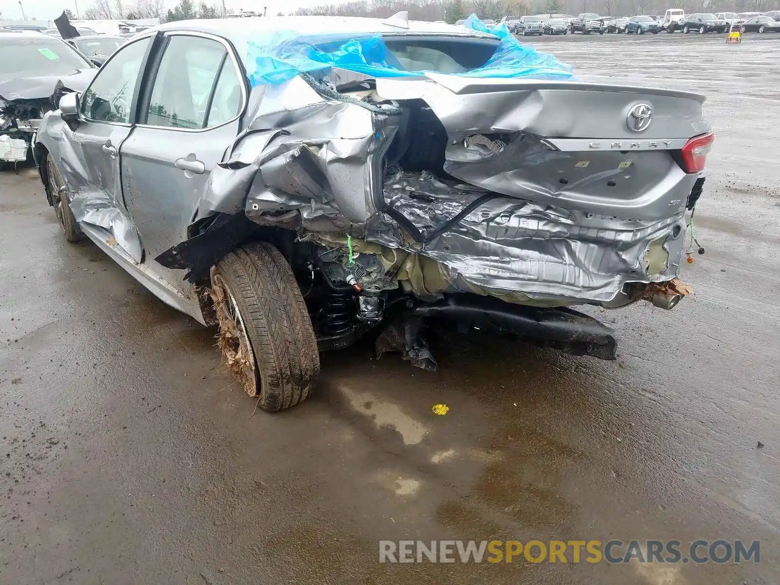 3 Photograph of a damaged car 4T1B11HK9KU839363 TOYOTA CAMRY 2019