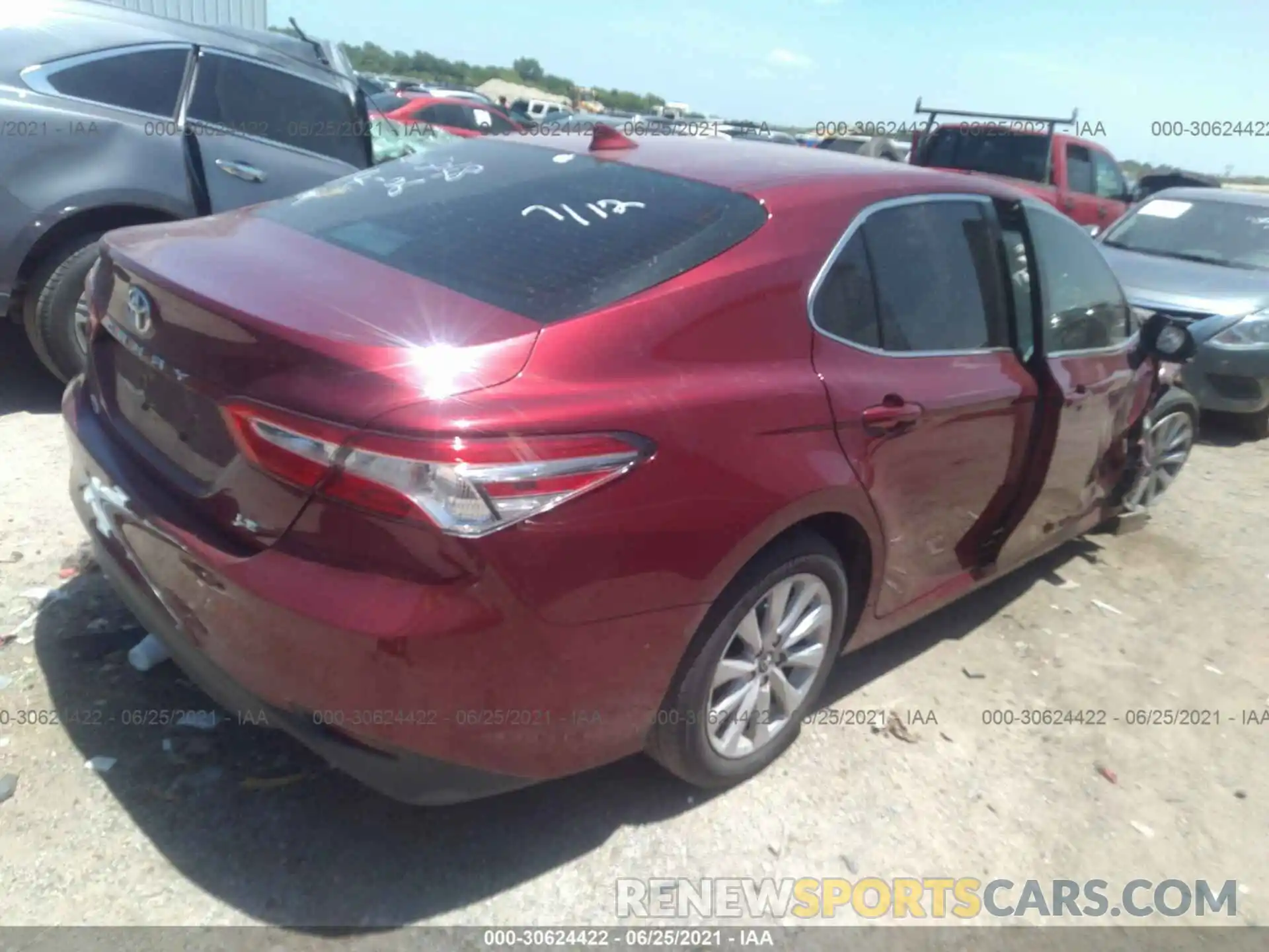 4 Photograph of a damaged car 4T1B11HK9KU845647 TOYOTA CAMRY 2019