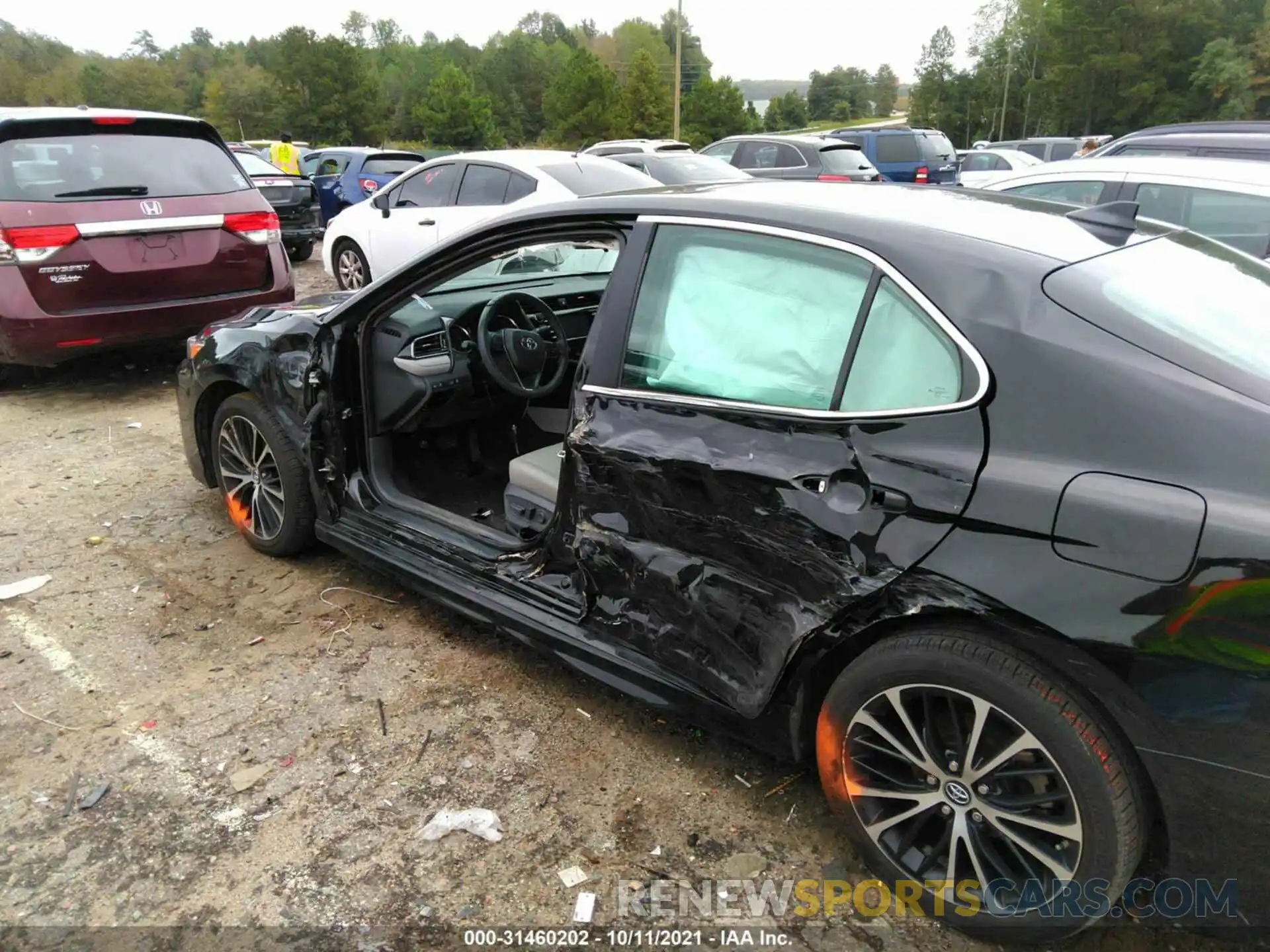 6 Photograph of a damaged car 4T1B11HK9KU845776 TOYOTA CAMRY 2019