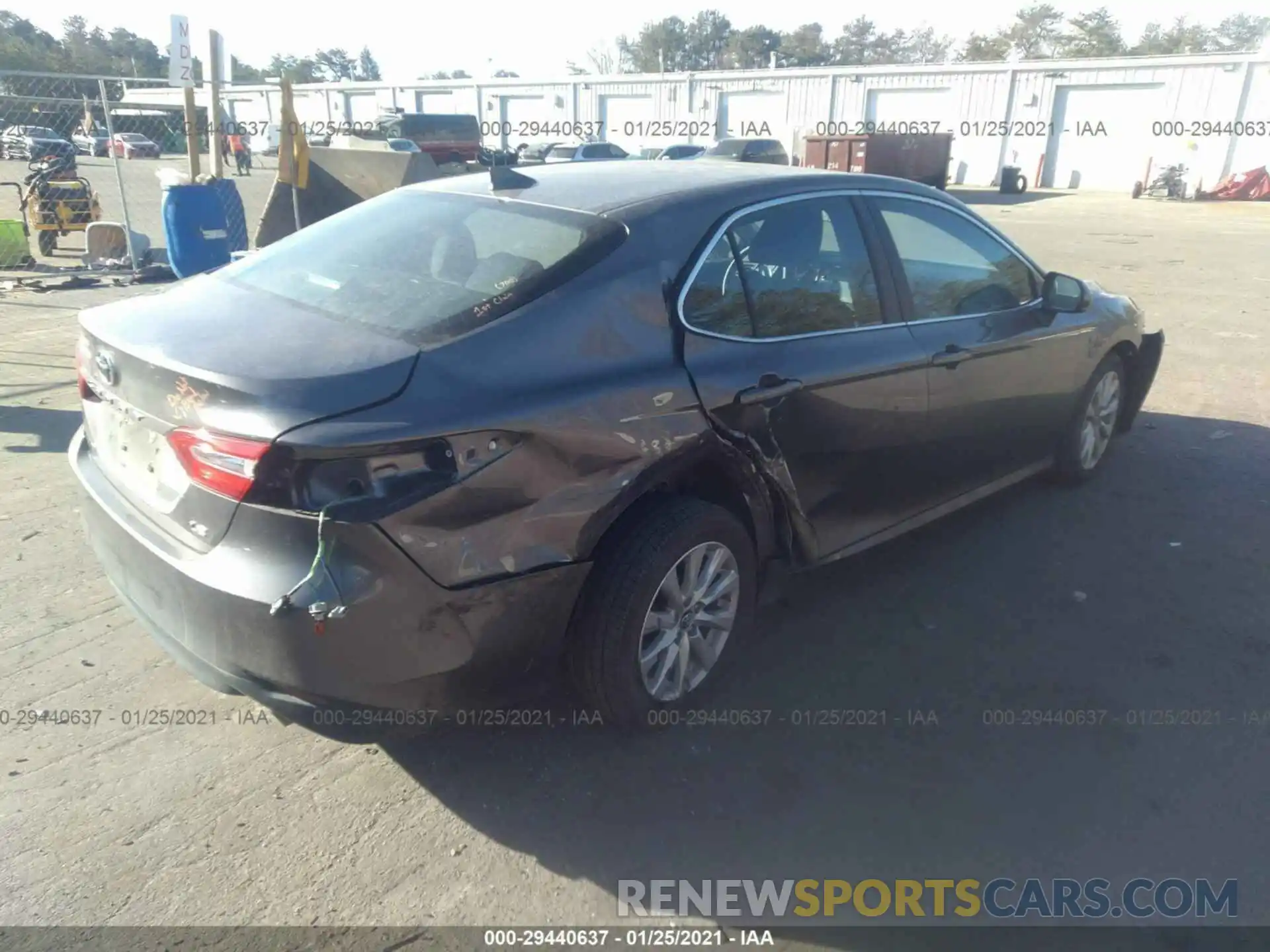 4 Photograph of a damaged car 4T1B11HK9KU846152 TOYOTA CAMRY 2019