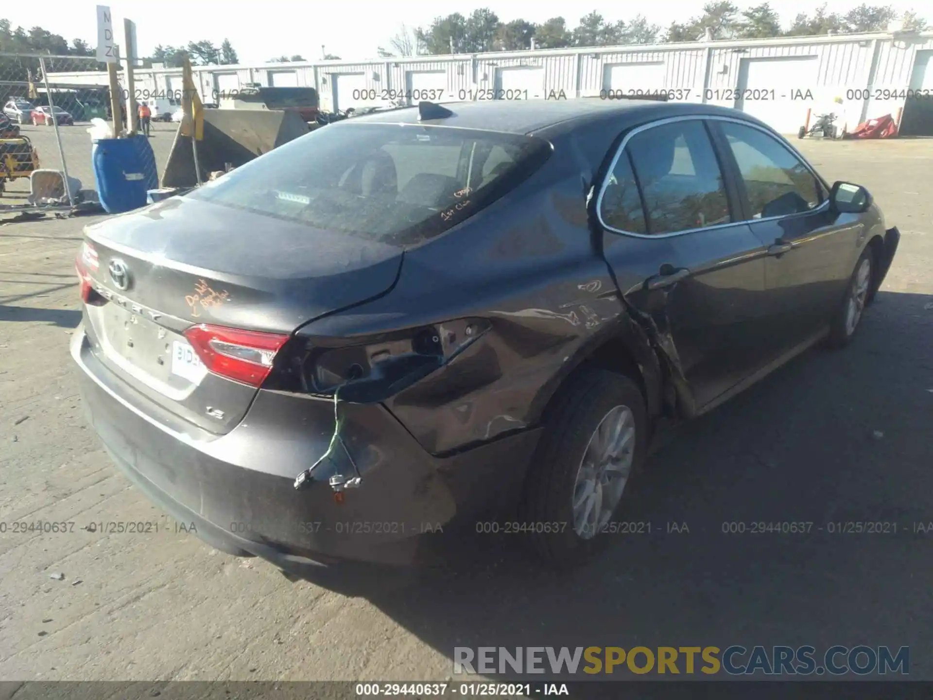 6 Photograph of a damaged car 4T1B11HK9KU846152 TOYOTA CAMRY 2019