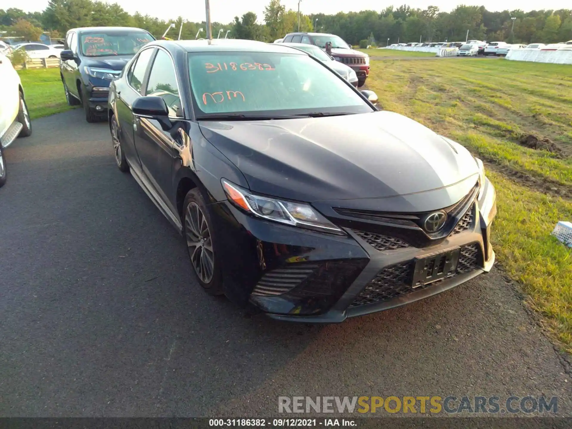 1 Photograph of a damaged car 4T1B11HK9KU847480 TOYOTA CAMRY 2019