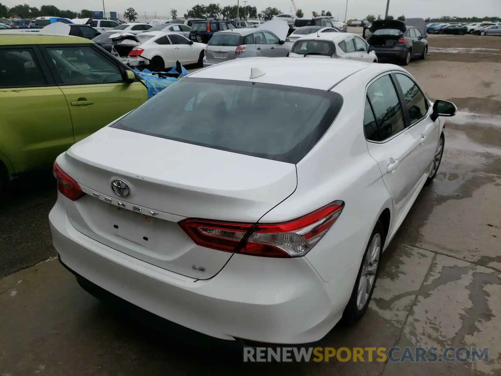 4 Photograph of a damaged car 4T1B11HK9KU849245 TOYOTA CAMRY 2019