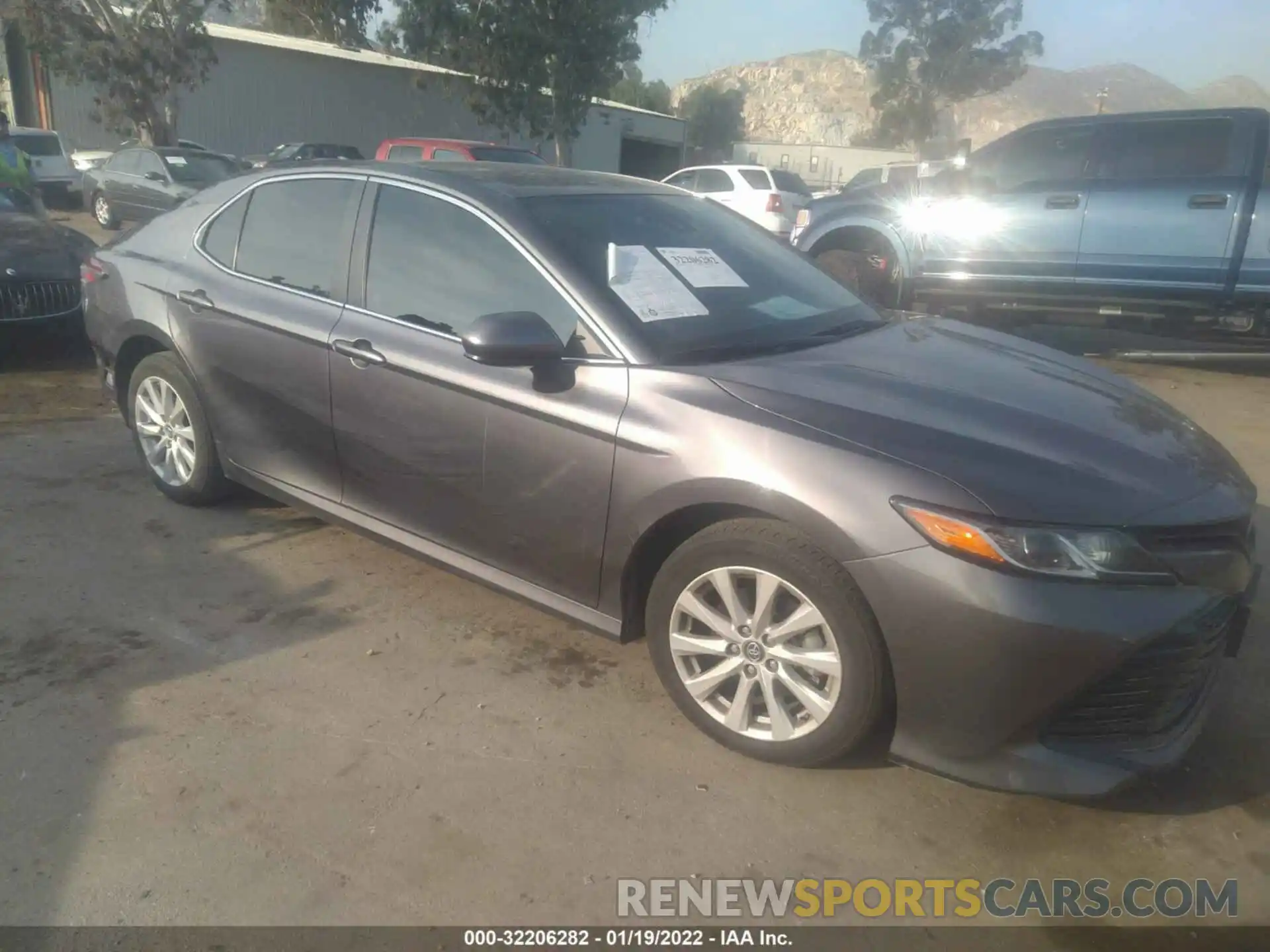 1 Photograph of a damaged car 4T1B11HK9KU849746 TOYOTA CAMRY 2019