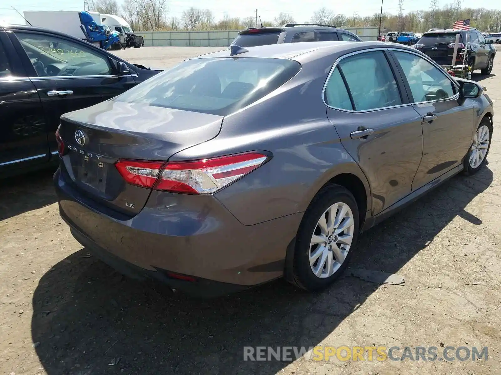 4 Photograph of a damaged car 4T1B11HK9KU850377 TOYOTA CAMRY 2019