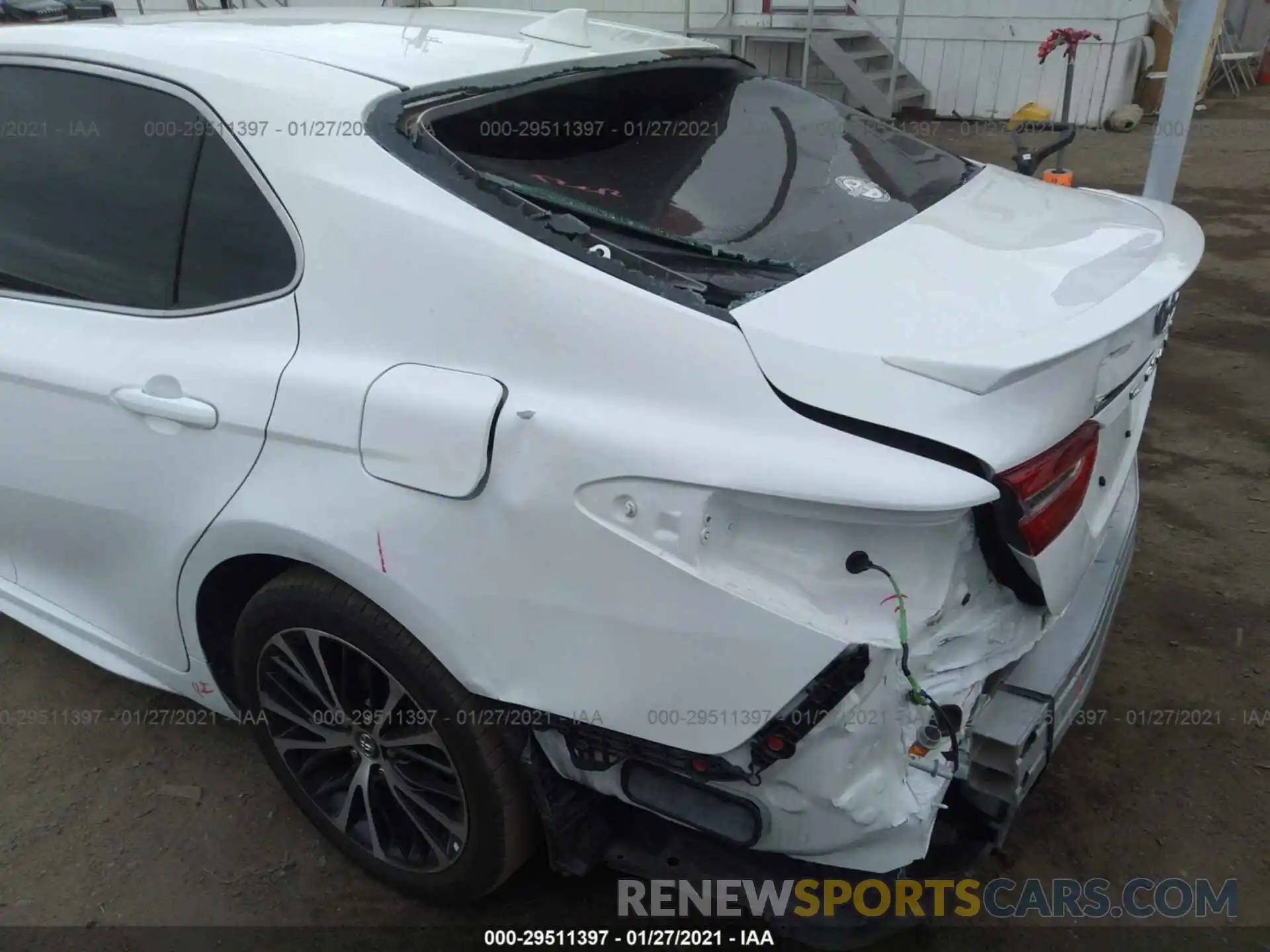 6 Photograph of a damaged car 4T1B11HK9KU850587 TOYOTA CAMRY 2019