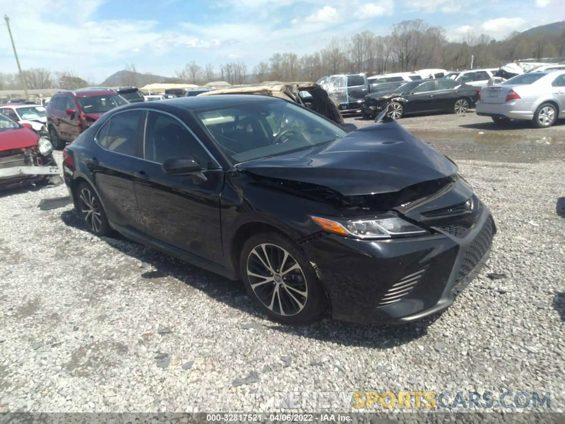 1 Photograph of a damaged car 4T1B11HK9KU851660 TOYOTA CAMRY 2019