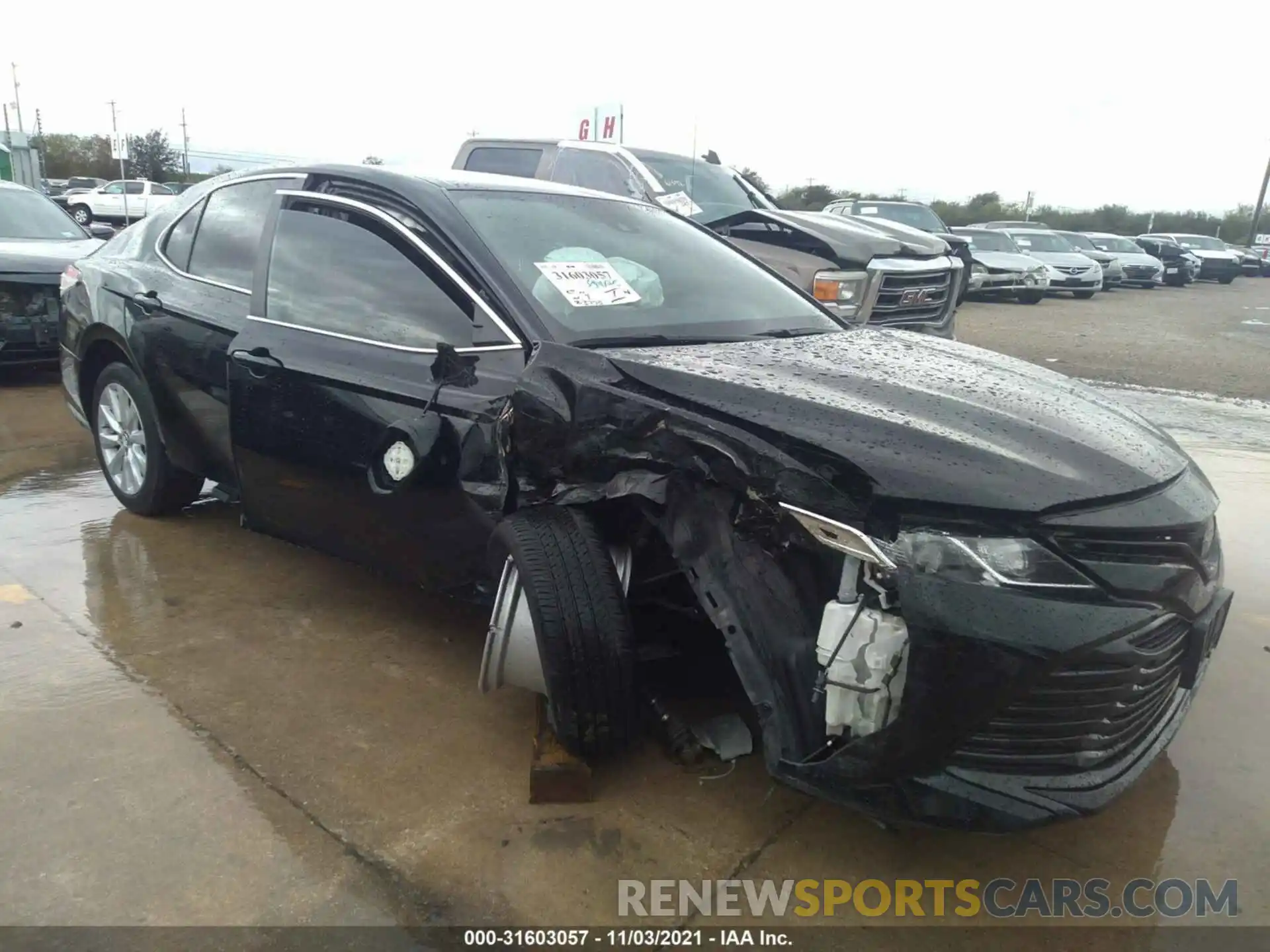 1 Photograph of a damaged car 4T1B11HK9KU852470 TOYOTA CAMRY 2019