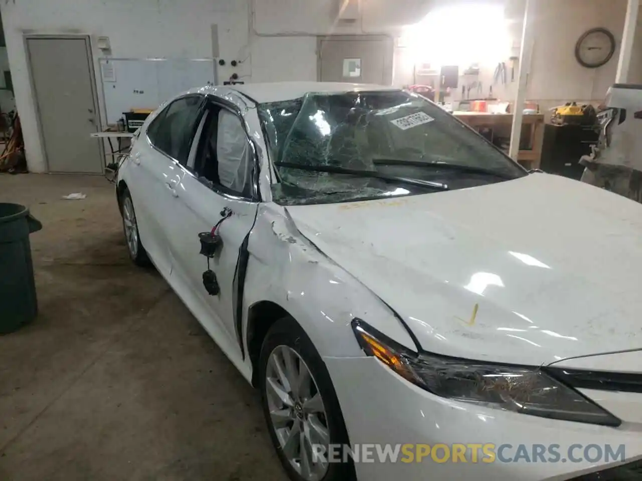 9 Photograph of a damaged car 4T1B11HK9KU854235 TOYOTA CAMRY 2019