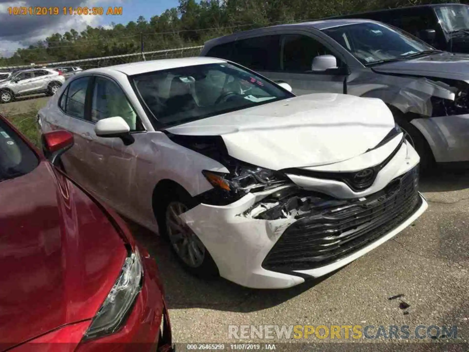 14 Photograph of a damaged car 4T1B11HKXKU159827 TOYOTA CAMRY 2019