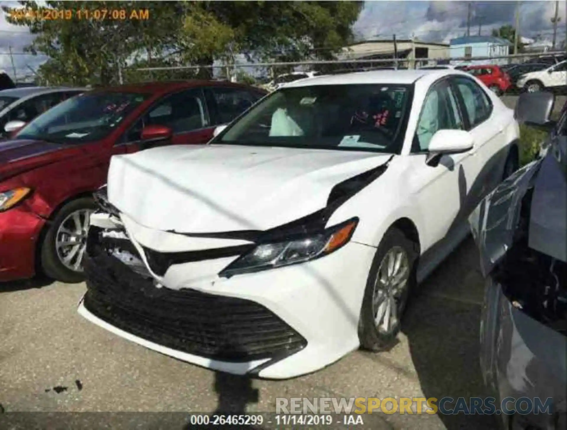 2 Photograph of a damaged car 4T1B11HKXKU159827 TOYOTA CAMRY 2019