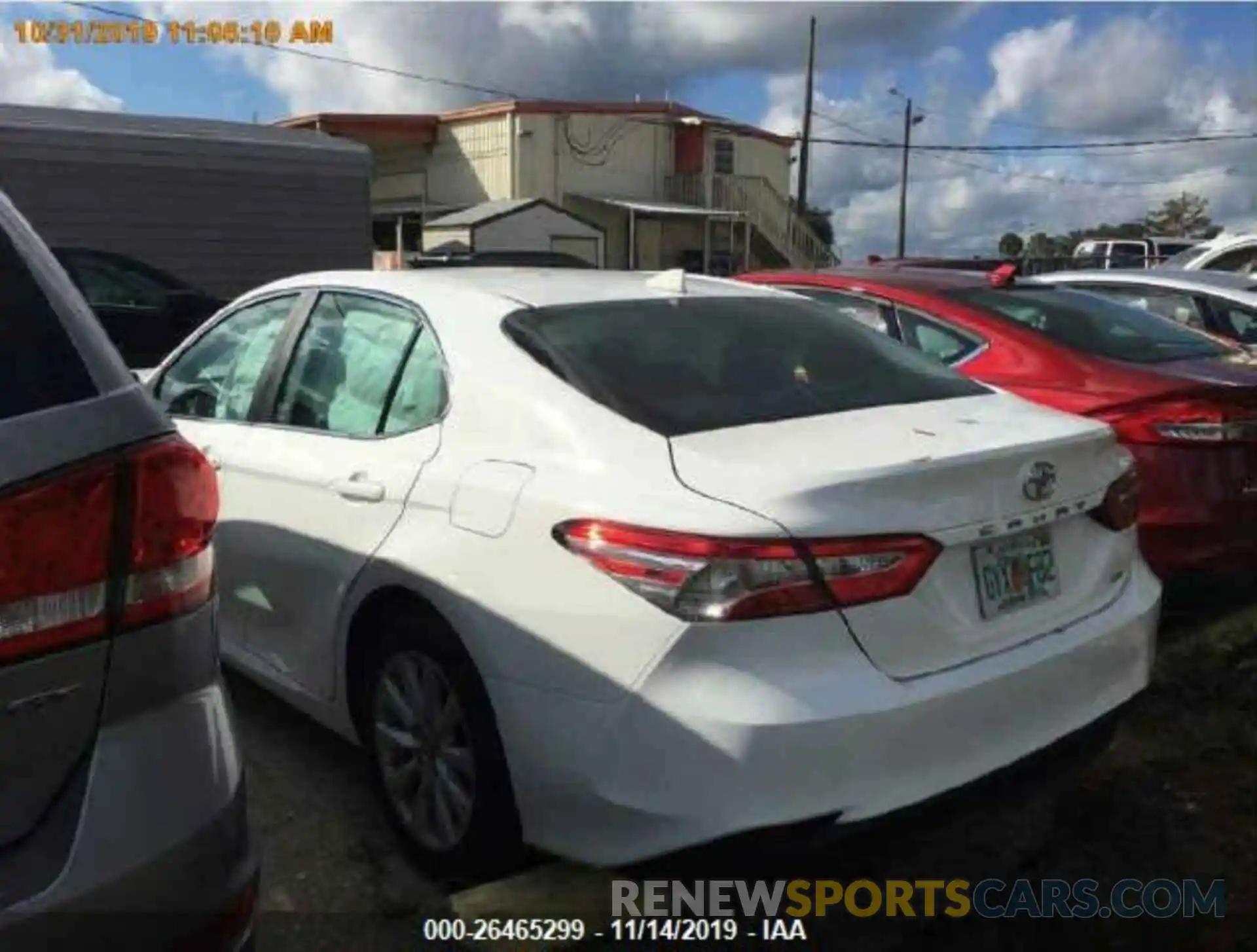 3 Photograph of a damaged car 4T1B11HKXKU159827 TOYOTA CAMRY 2019