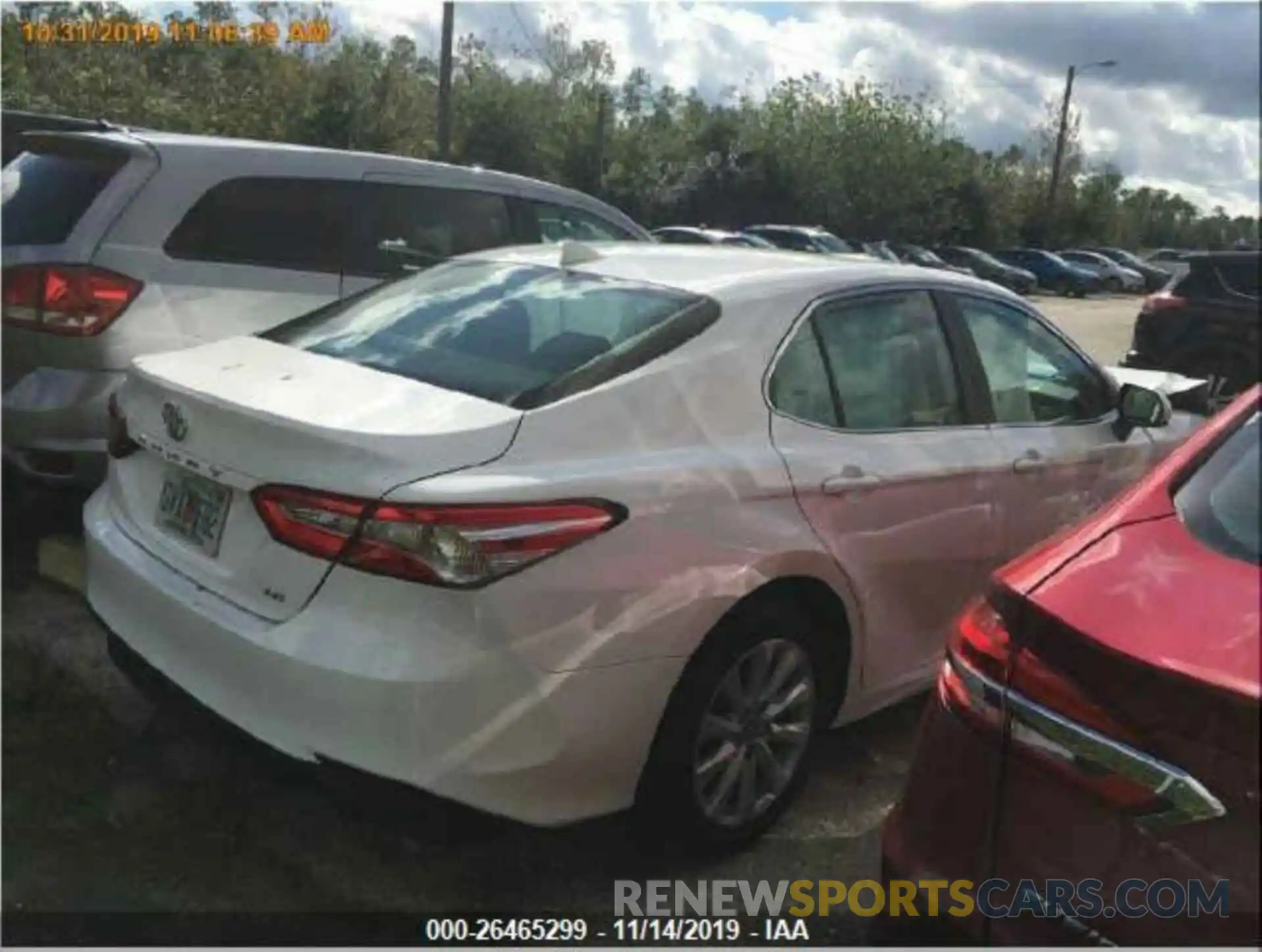 4 Photograph of a damaged car 4T1B11HKXKU159827 TOYOTA CAMRY 2019