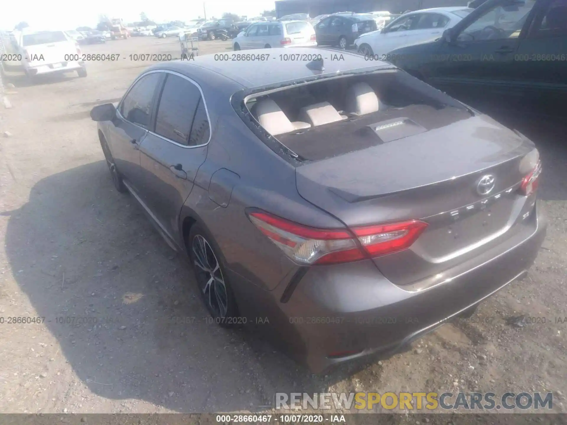 3 Фотография поврежденного автомобиля 4T1B11HKXKU160606 TOYOTA CAMRY 2019