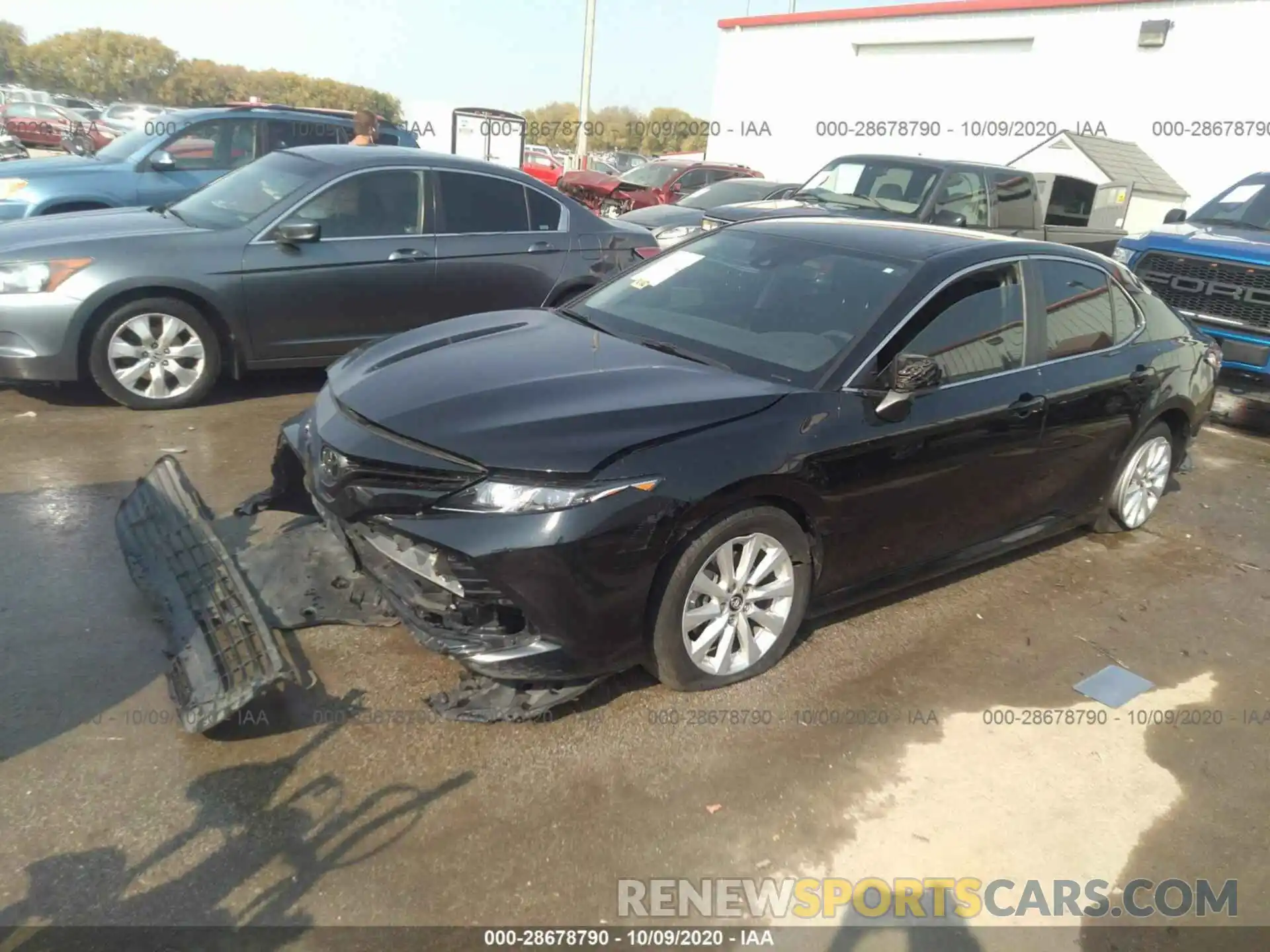 2 Photograph of a damaged car 4T1B11HKXKU162226 TOYOTA CAMRY 2019