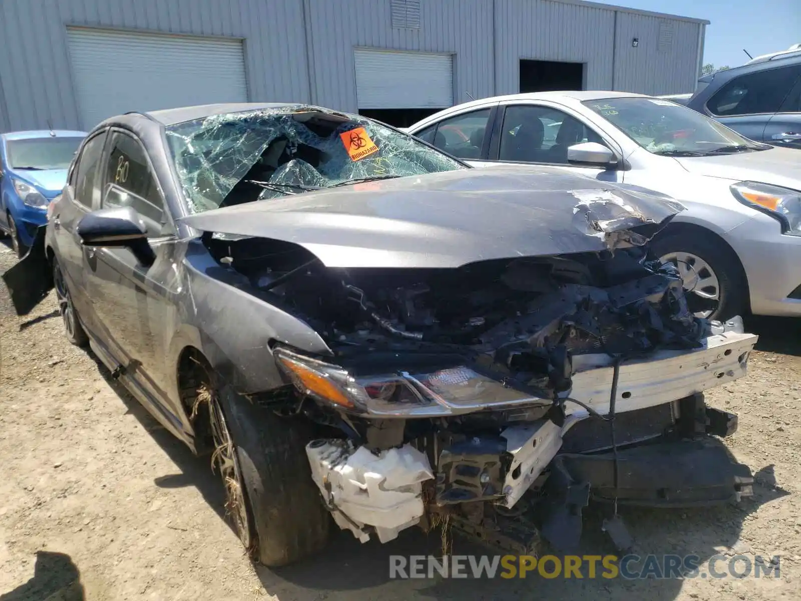 1 Photograph of a damaged car 4T1B11HKXKU162632 TOYOTA CAMRY 2019