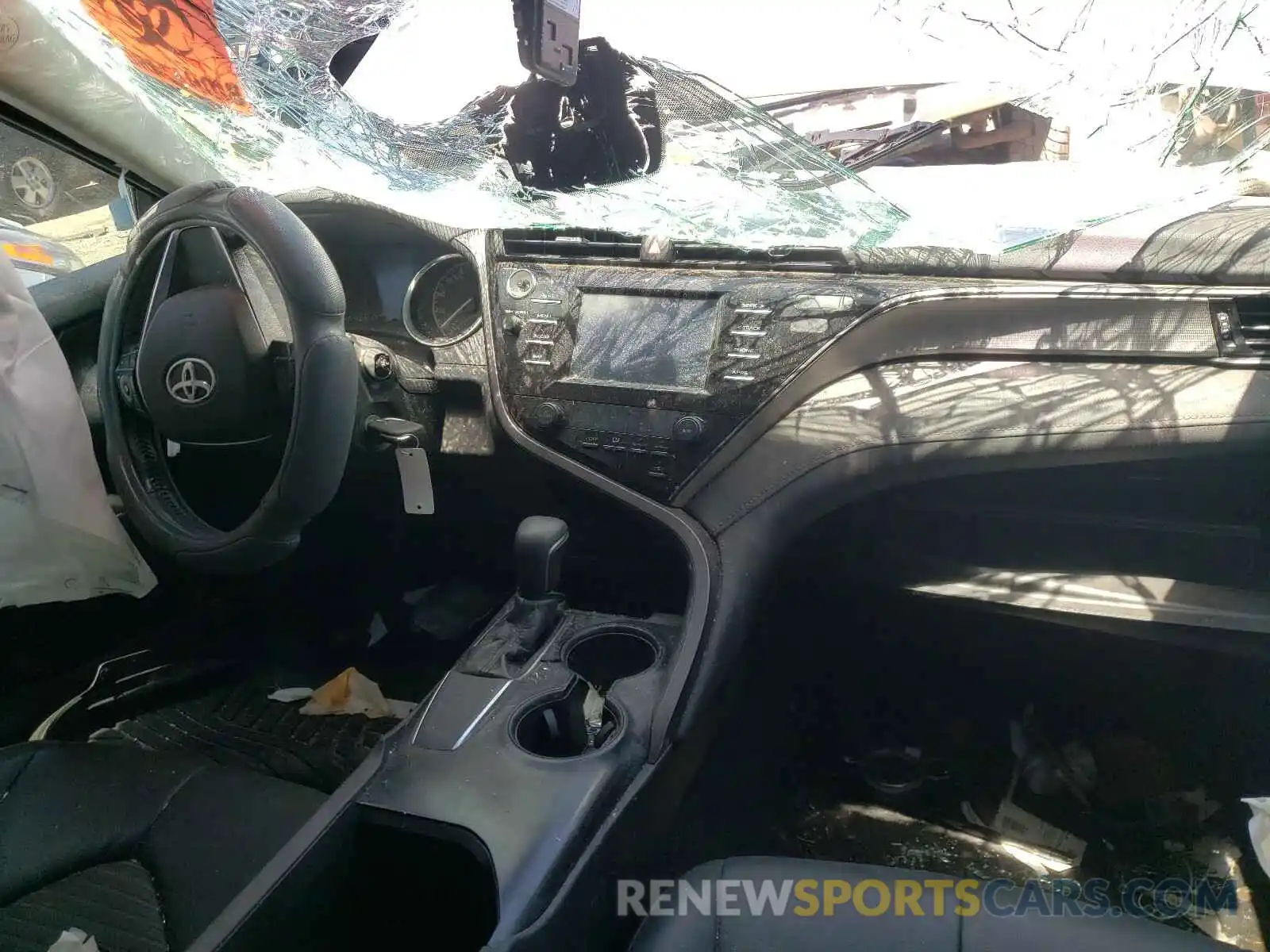 9 Photograph of a damaged car 4T1B11HKXKU162632 TOYOTA CAMRY 2019