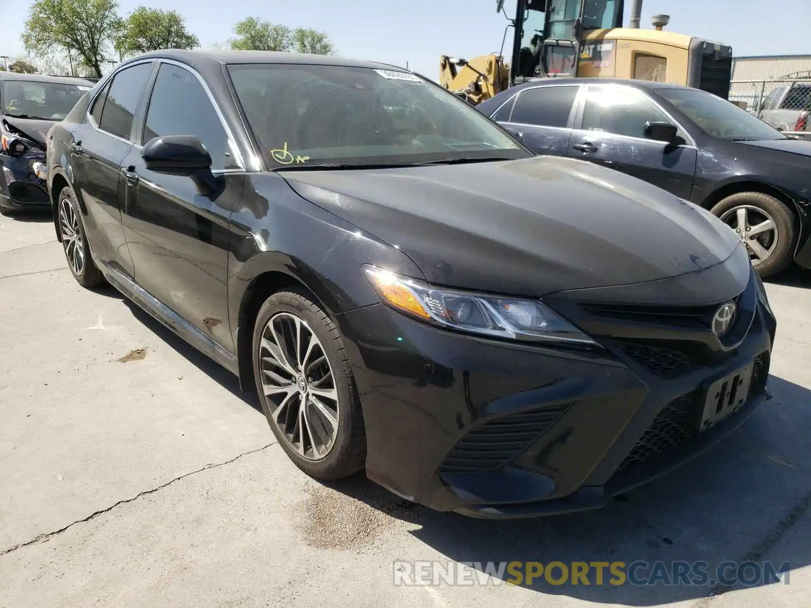 1 Photograph of a damaged car 4T1B11HKXKU163067 TOYOTA CAMRY 2019