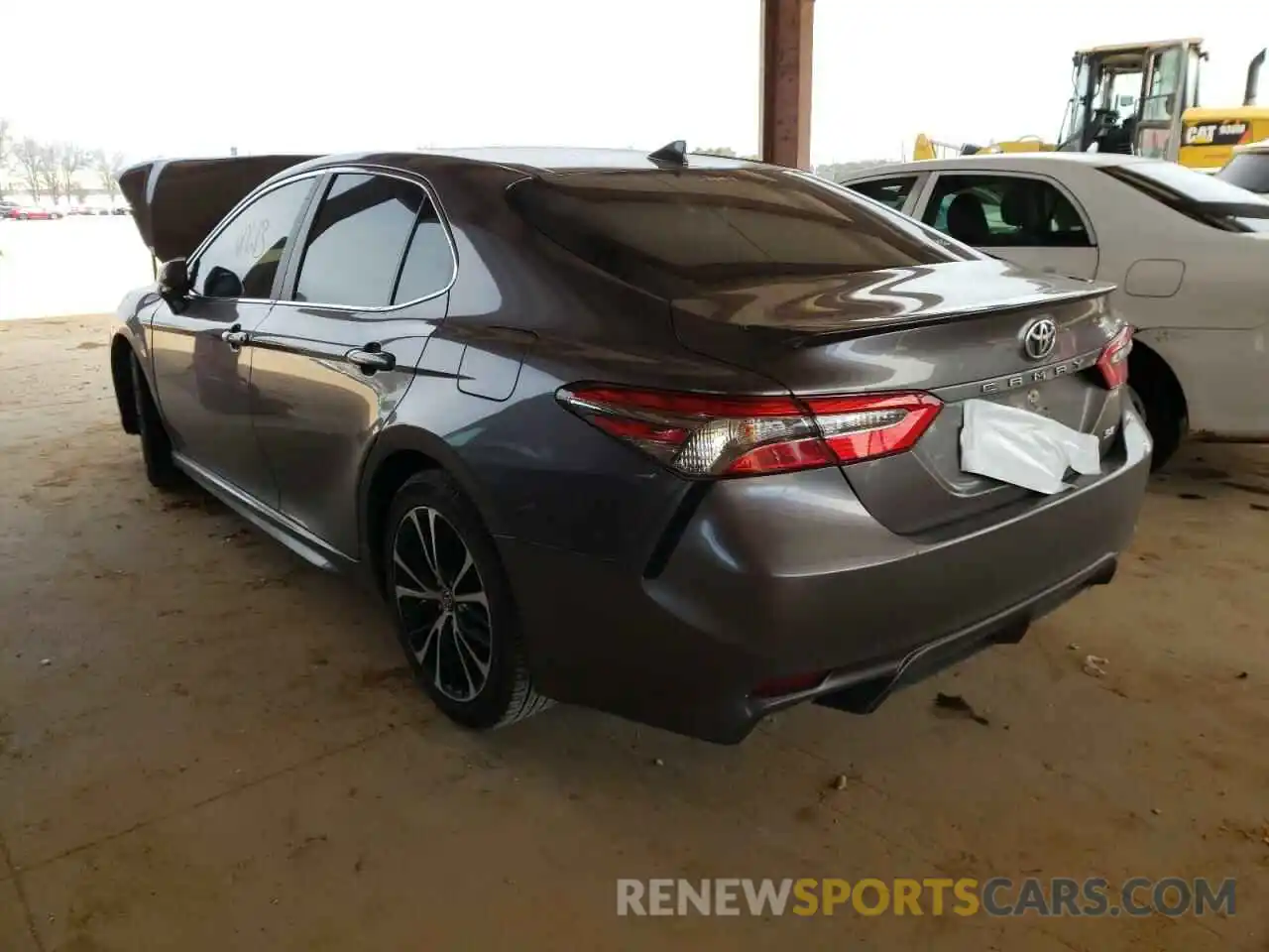 3 Photograph of a damaged car 4T1B11HKXKU163568 TOYOTA CAMRY 2019