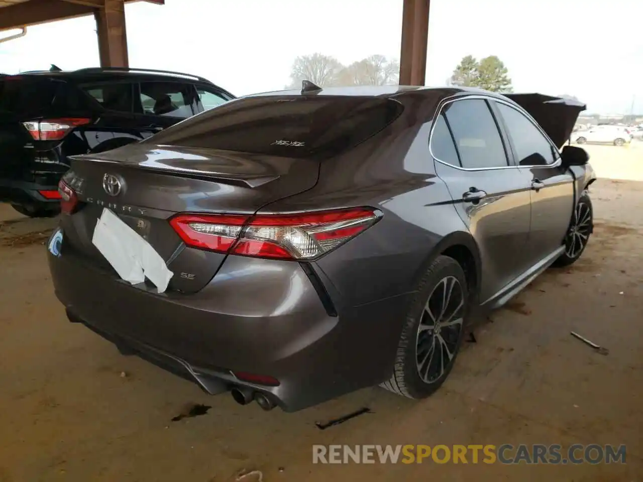 4 Photograph of a damaged car 4T1B11HKXKU163568 TOYOTA CAMRY 2019