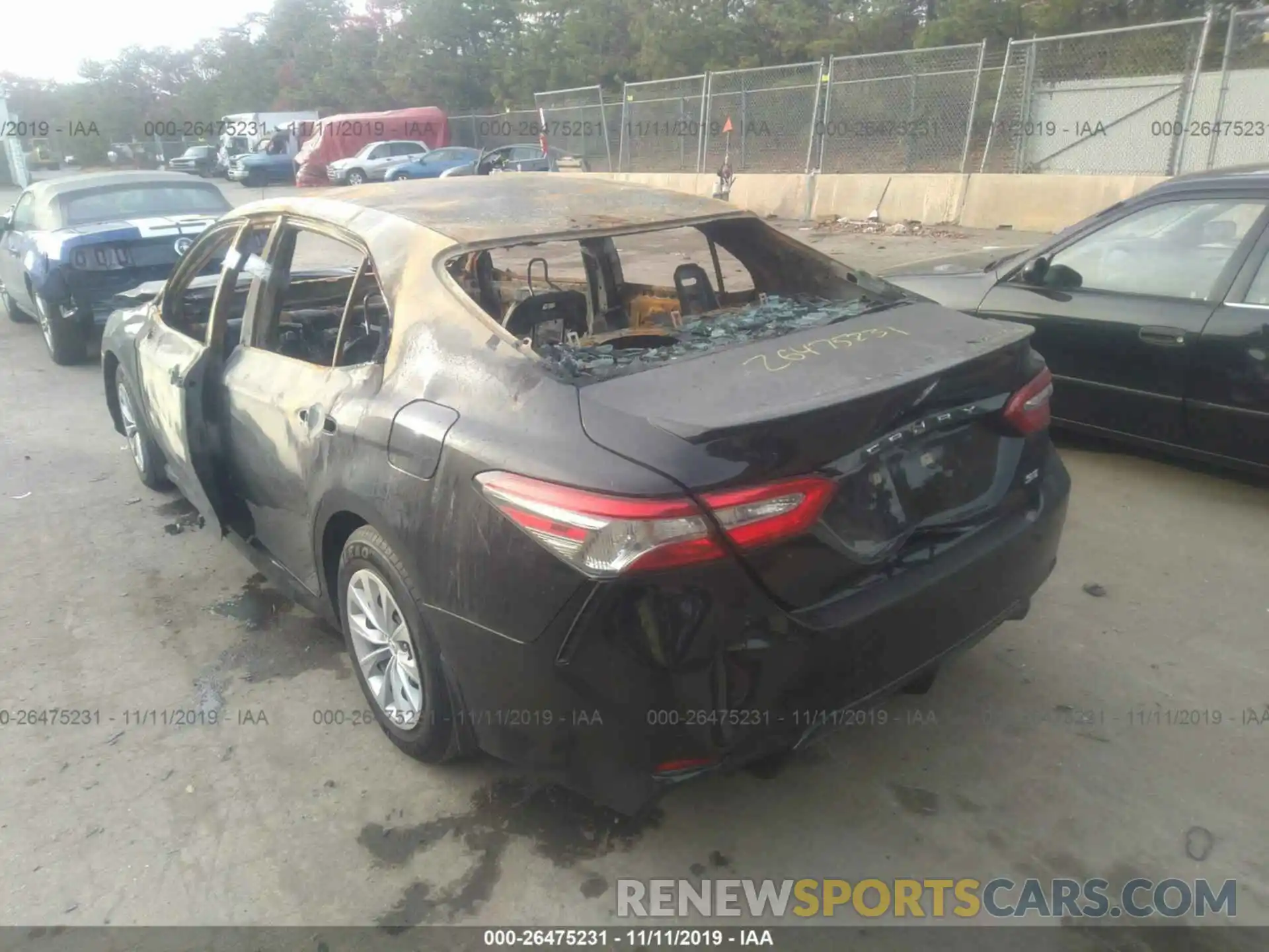 3 Photograph of a damaged car 4T1B11HKXKU165188 TOYOTA CAMRY 2019