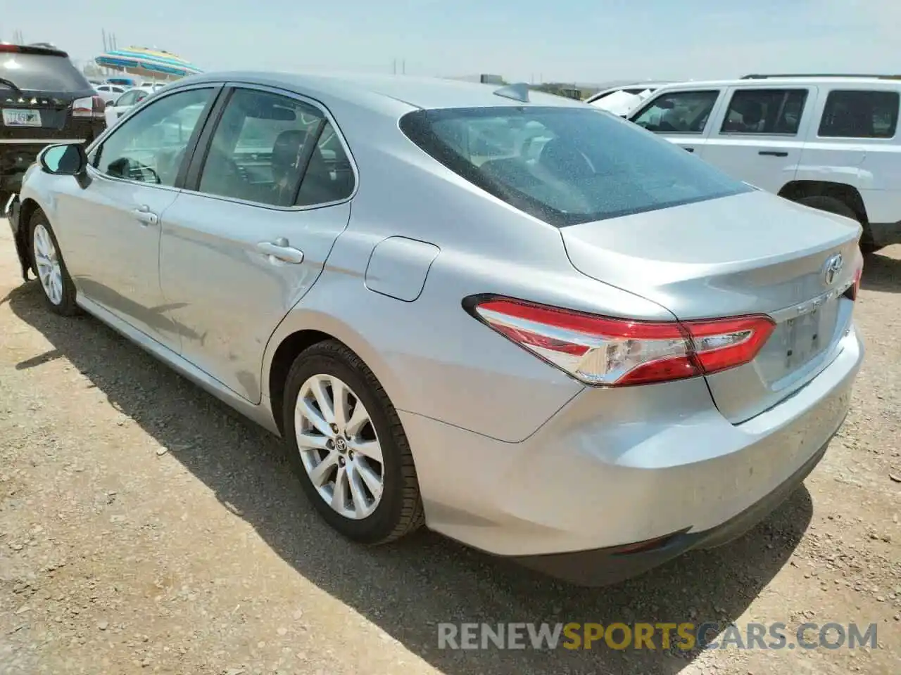 3 Photograph of a damaged car 4T1B11HKXKU165661 TOYOTA CAMRY 2019