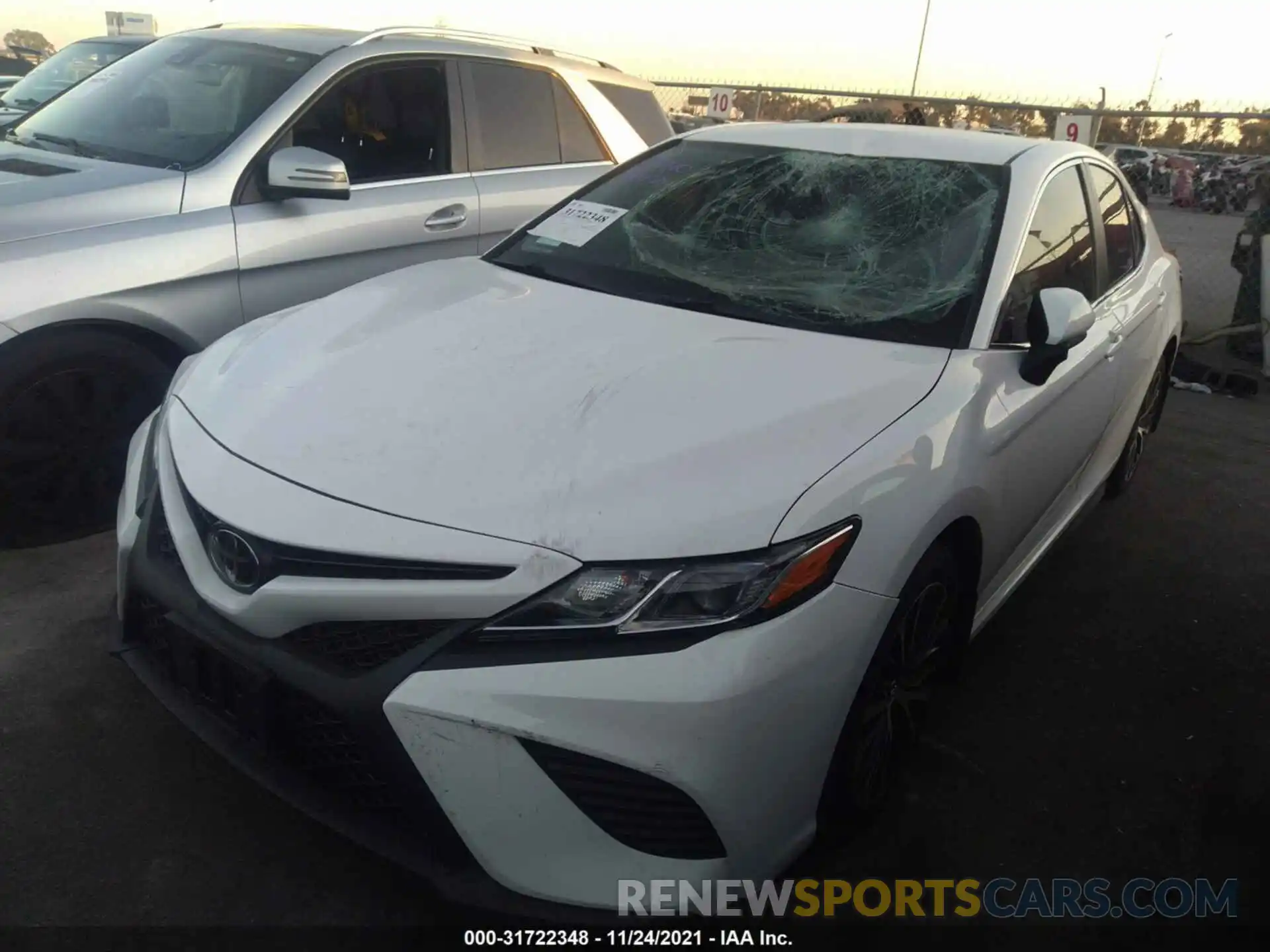 2 Photograph of a damaged car 4T1B11HKXKU166549 TOYOTA CAMRY 2019