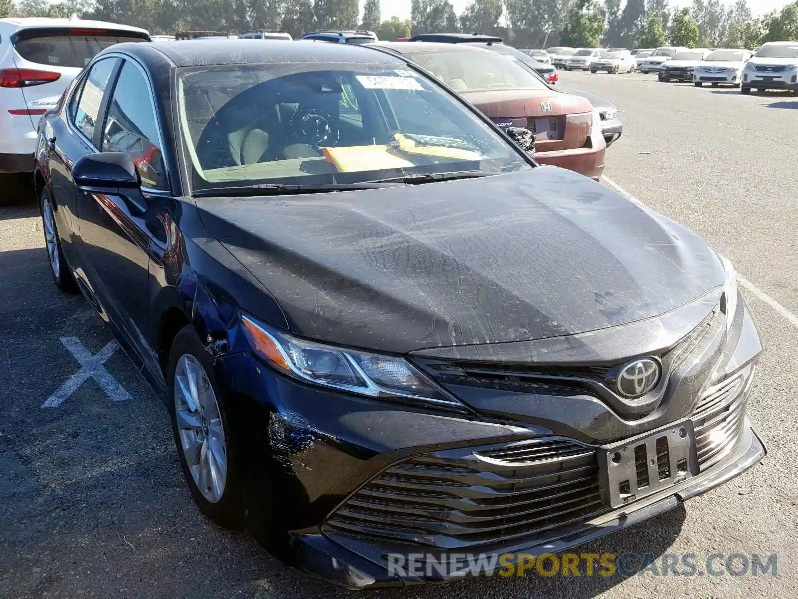 1 Photograph of a damaged car 4T1B11HKXKU167880 TOYOTA CAMRY 2019