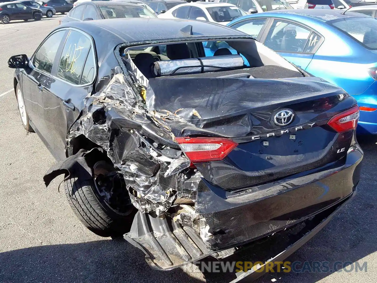 3 Photograph of a damaged car 4T1B11HKXKU167880 TOYOTA CAMRY 2019