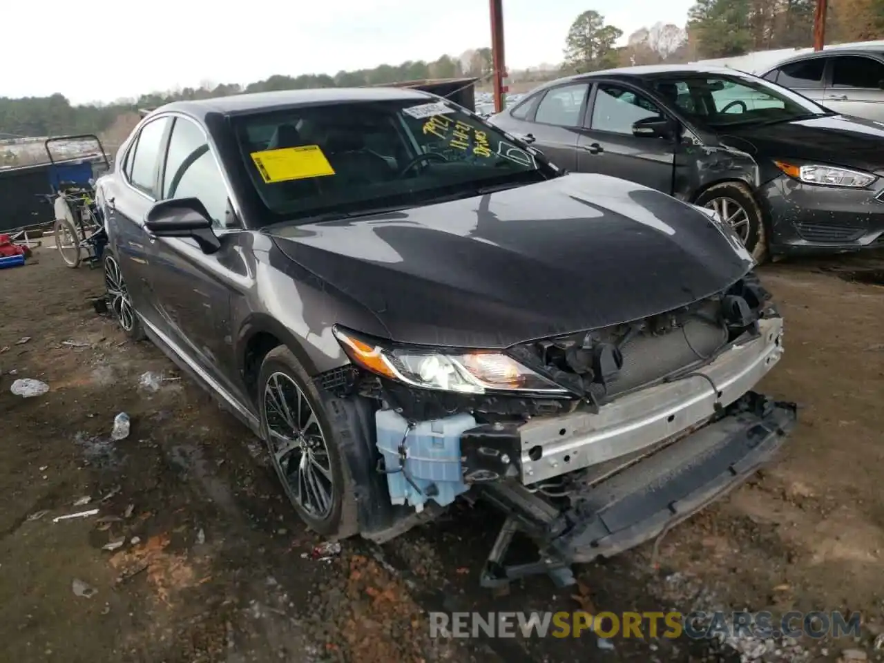 1 Photograph of a damaged car 4T1B11HKXKU167927 TOYOTA CAMRY 2019