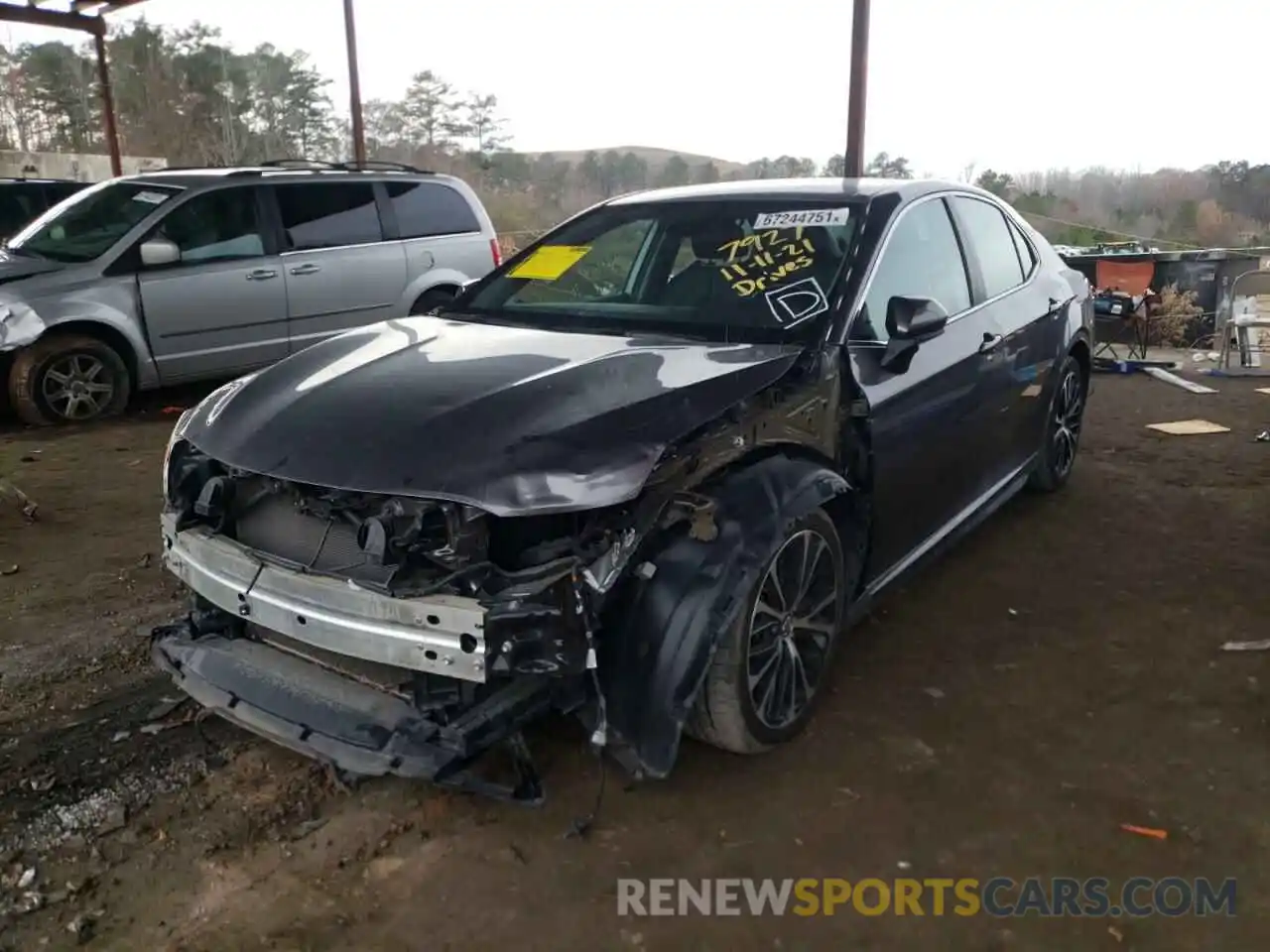 2 Photograph of a damaged car 4T1B11HKXKU167927 TOYOTA CAMRY 2019