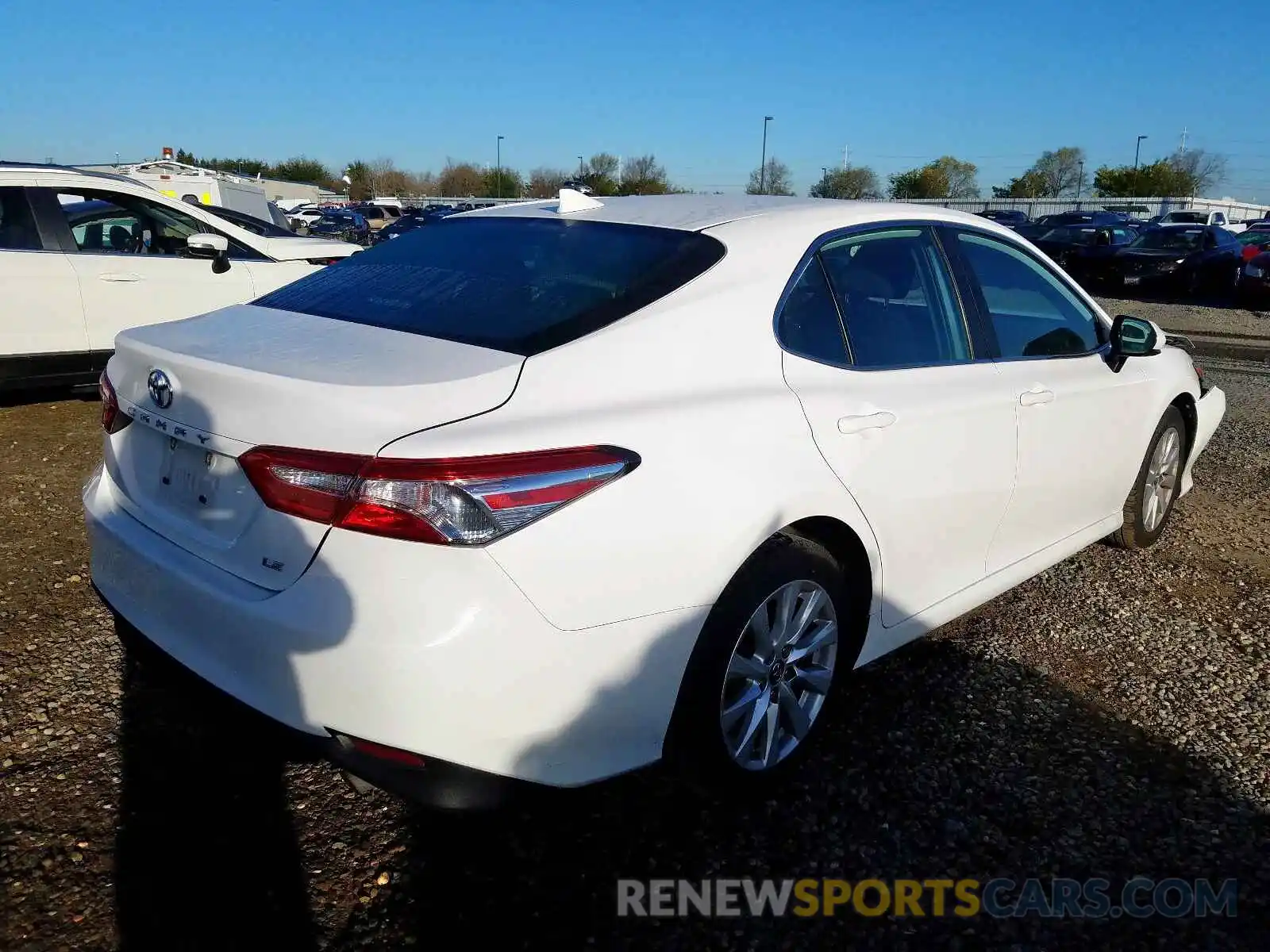 4 Photograph of a damaged car 4T1B11HKXKU169774 TOYOTA CAMRY 2019