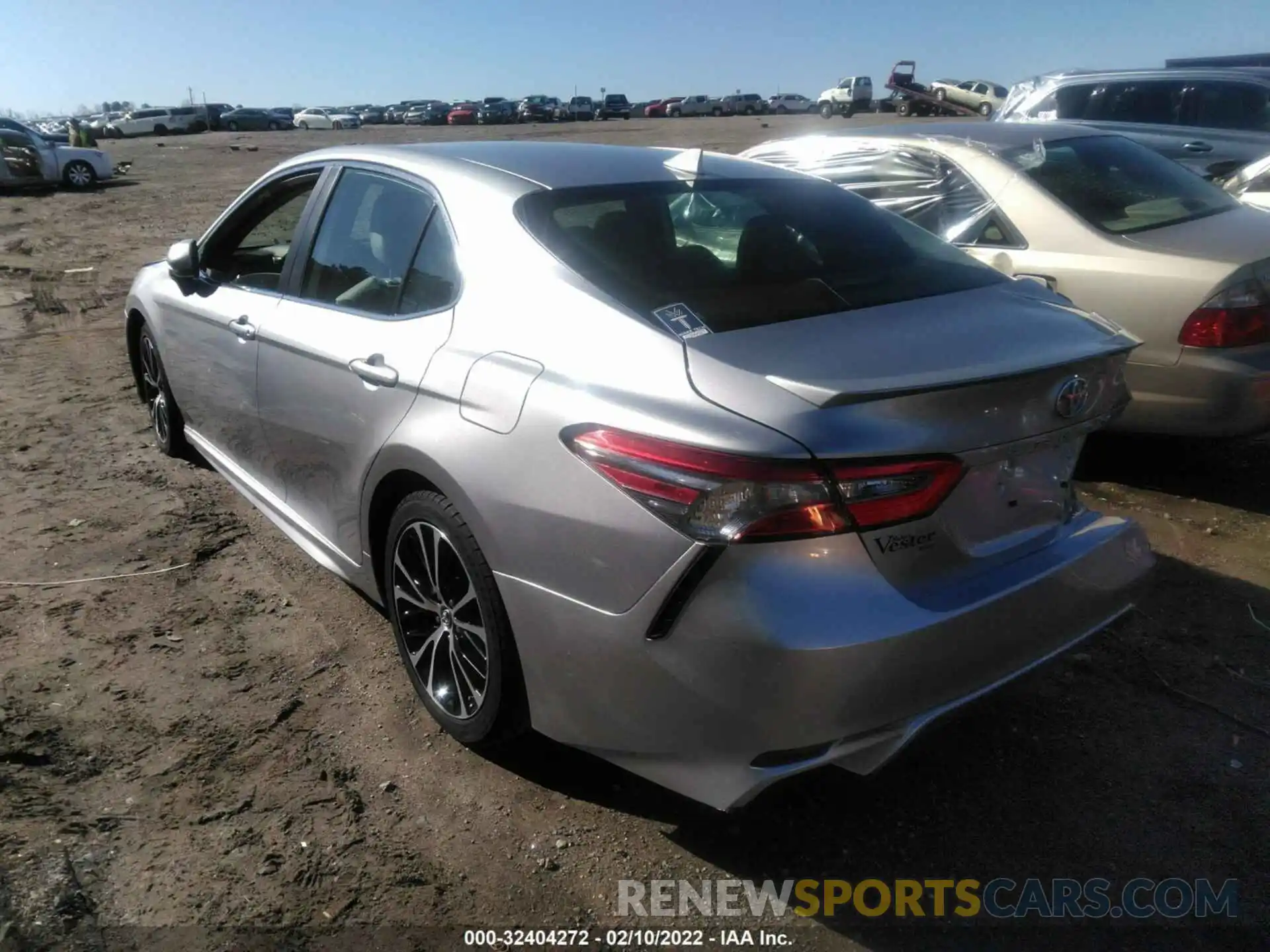 3 Photograph of a damaged car 4T1B11HKXKU169788 TOYOTA CAMRY 2019