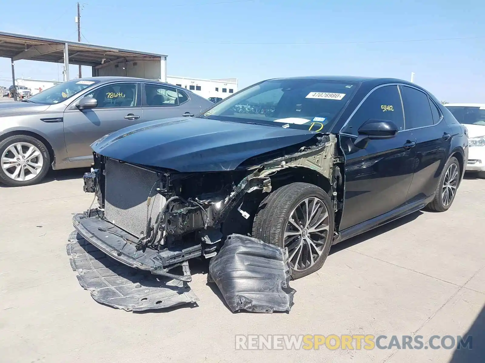 2 Photograph of a damaged car 4T1B11HKXKU170553 TOYOTA CAMRY 2019