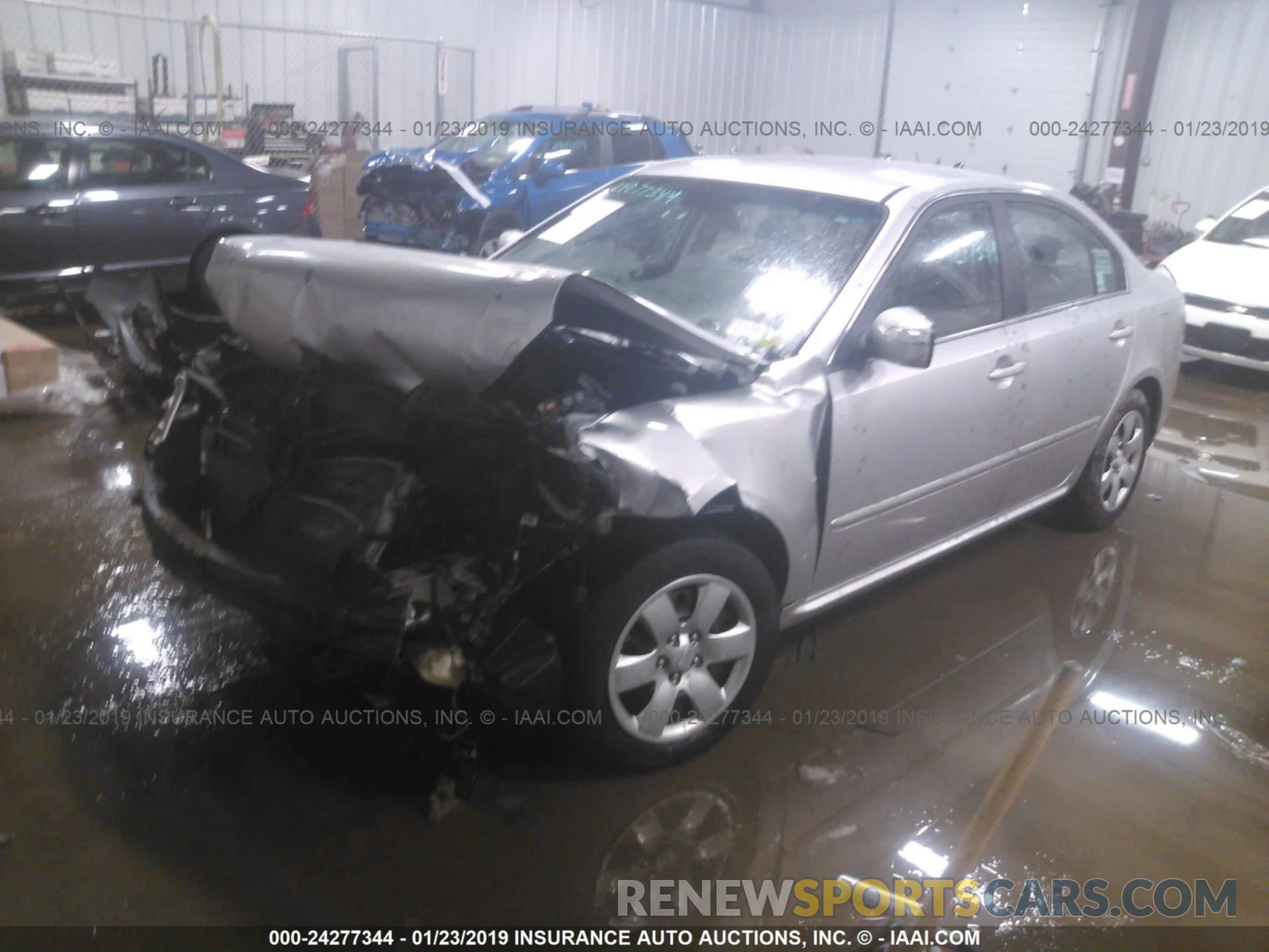 2 Photograph of a damaged car 4T1B11HKXKU172612 TOYOTA CAMRY 2019