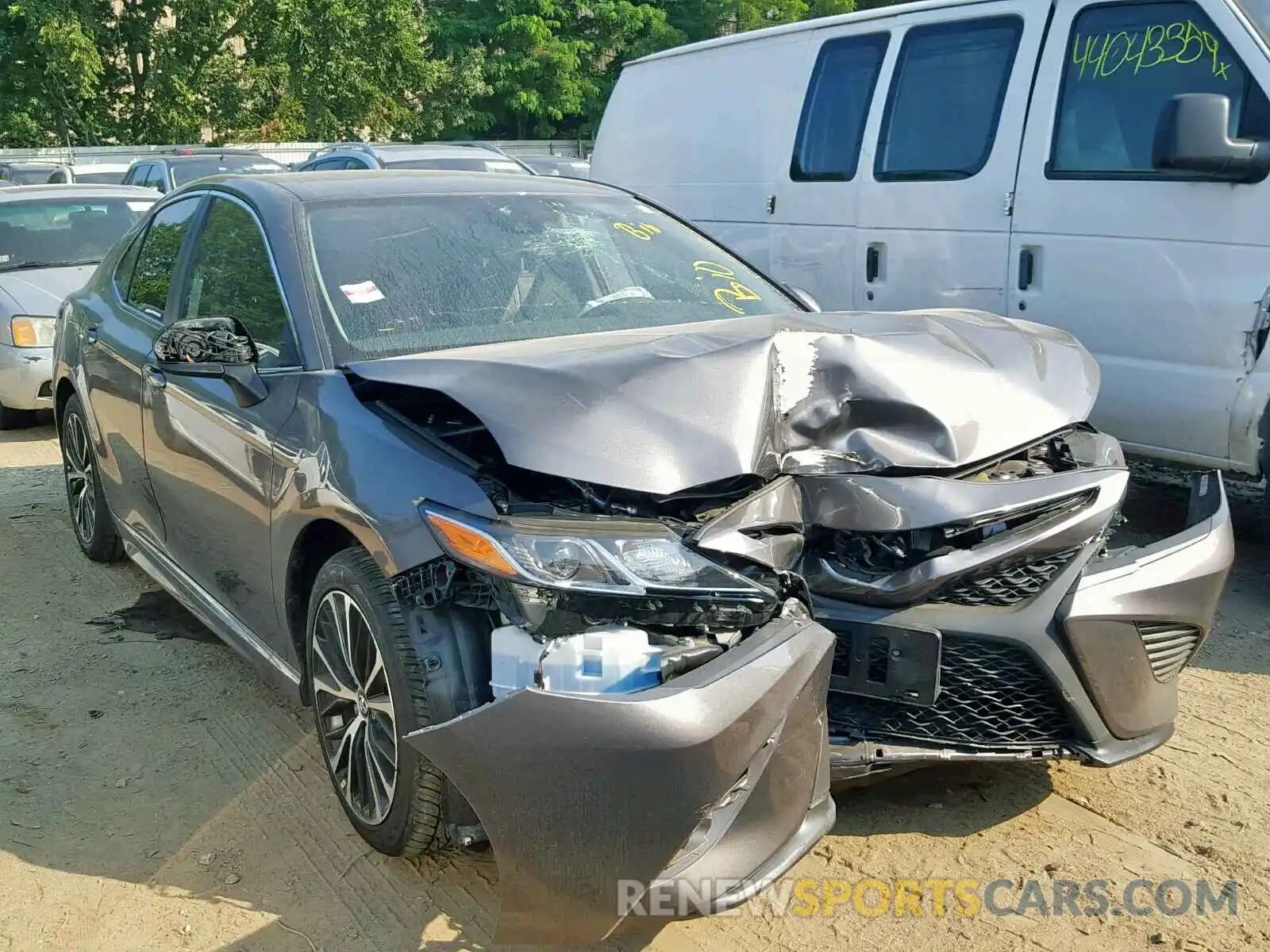 1 Photograph of a damaged car 4T1B11HKXKU173856 TOYOTA CAMRY 2019