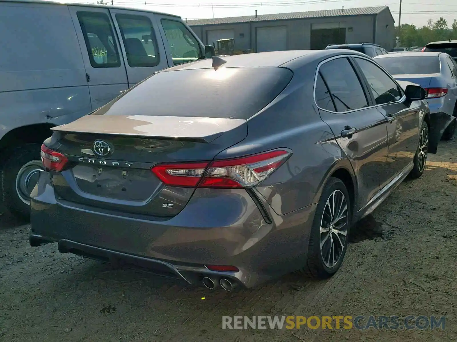 4 Photograph of a damaged car 4T1B11HKXKU173856 TOYOTA CAMRY 2019