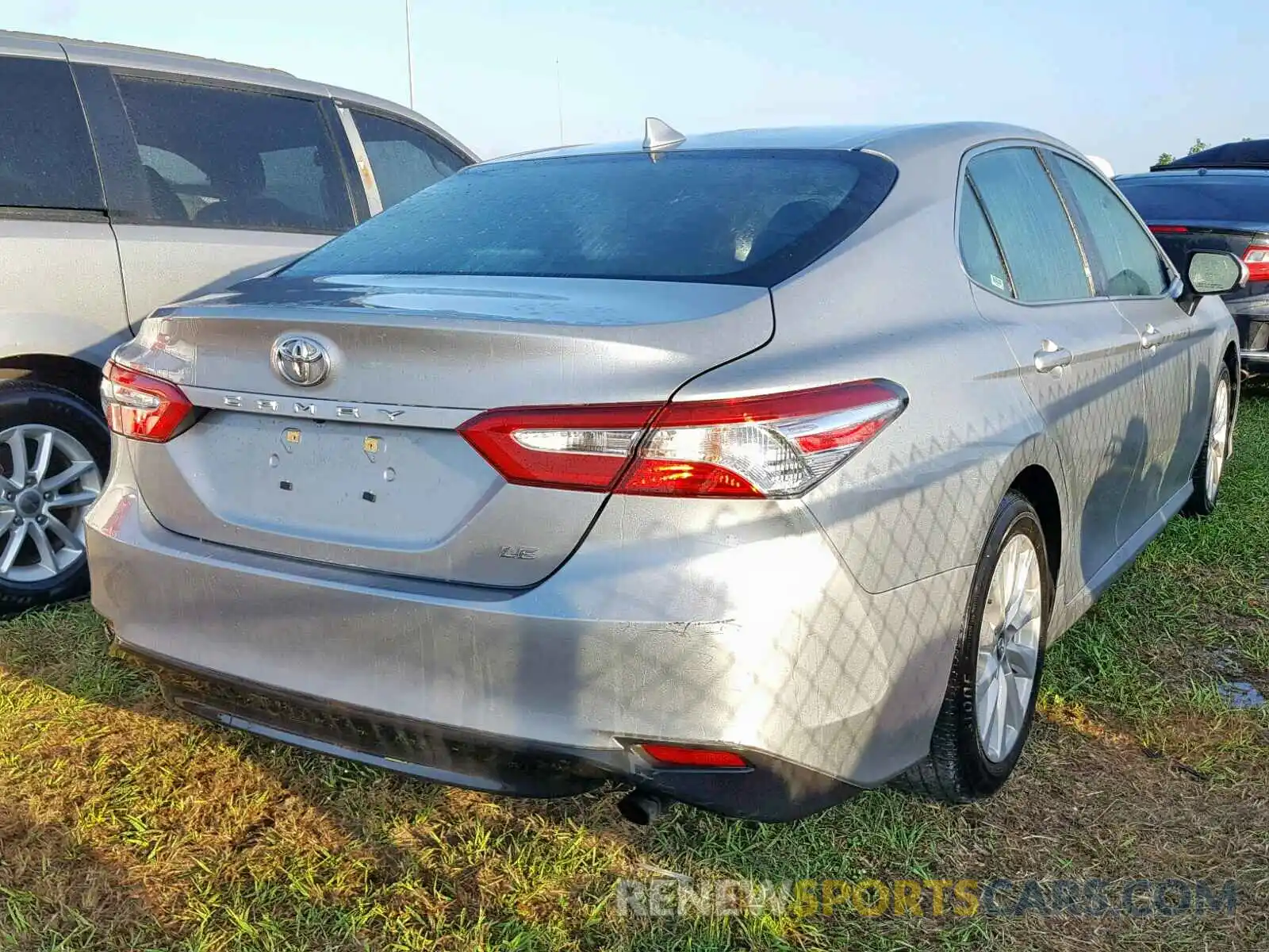 4 Photograph of a damaged car 4T1B11HKXKU173940 TOYOTA CAMRY 2019