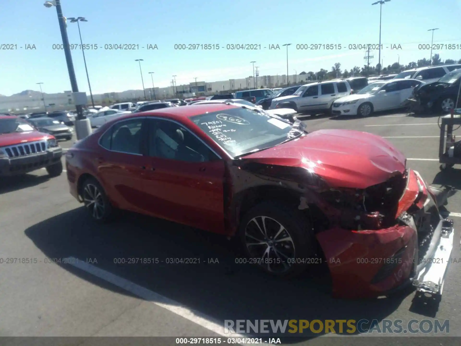 1 Photograph of a damaged car 4T1B11HKXKU175090 TOYOTA CAMRY 2019