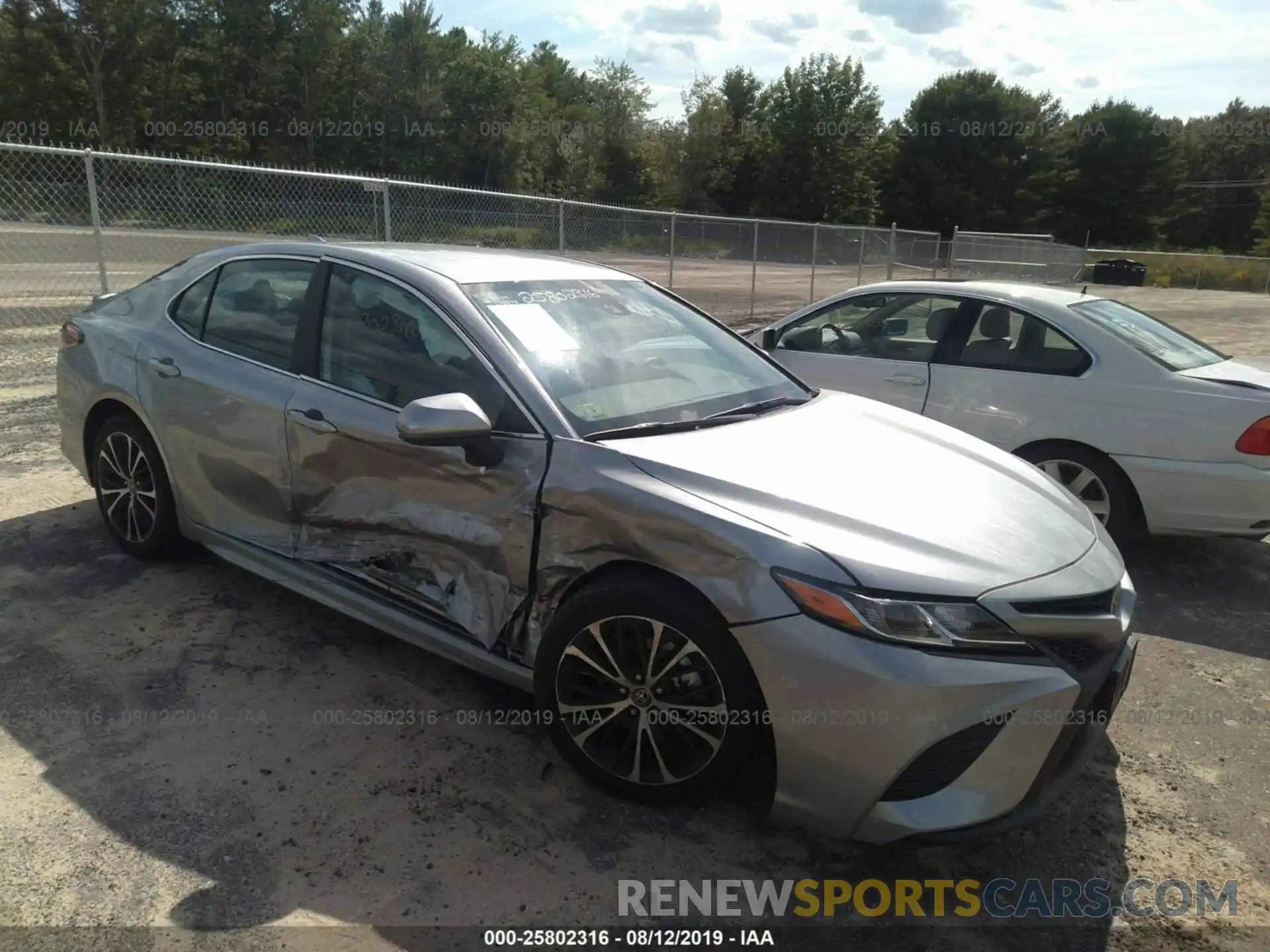 1 Photograph of a damaged car 4T1B11HKXKU175350 TOYOTA CAMRY 2019