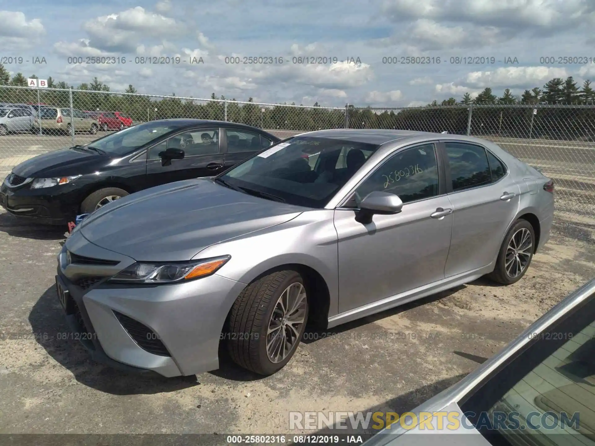 2 Photograph of a damaged car 4T1B11HKXKU175350 TOYOTA CAMRY 2019