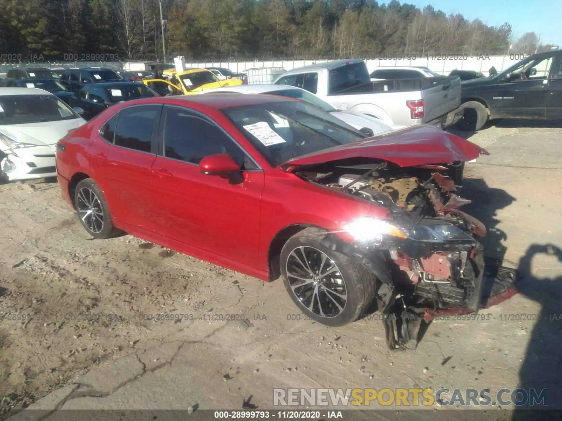 1 Photograph of a damaged car 4T1B11HKXKU175395 TOYOTA CAMRY 2019