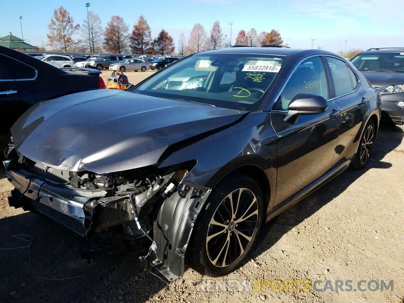 2 Фотография поврежденного автомобиля 4T1B11HKXKU175929 TOYOTA CAMRY 2019