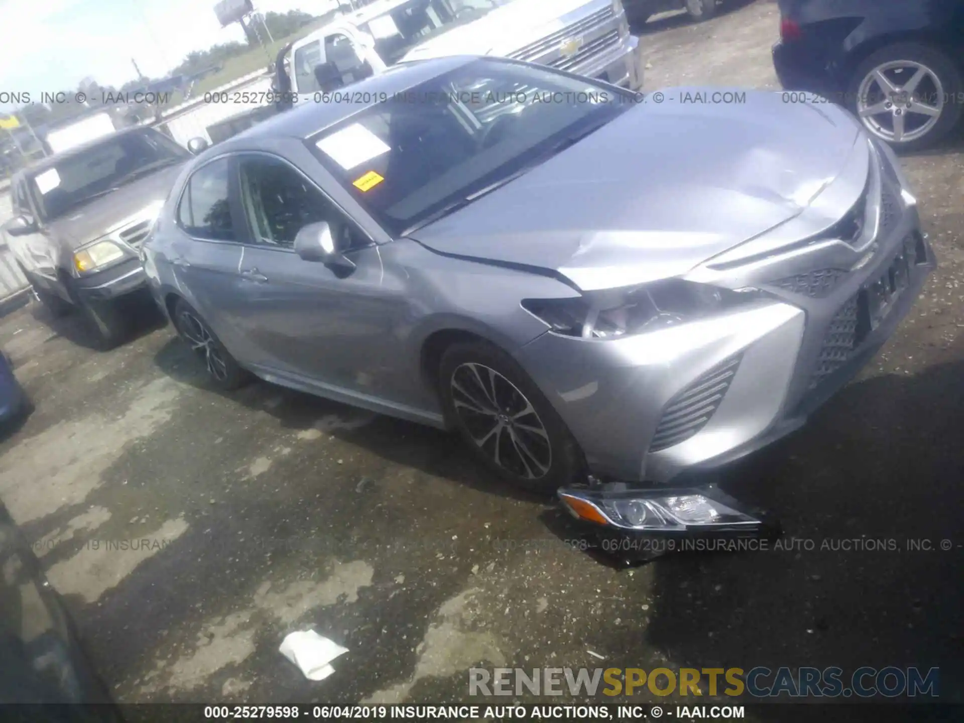 1 Photograph of a damaged car 4T1B11HKXKU176076 TOYOTA CAMRY 2019