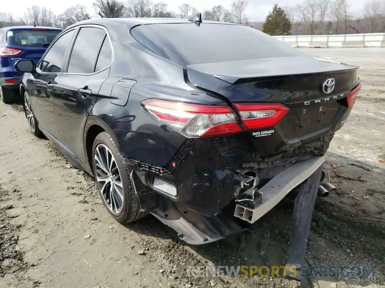 3 Фотография поврежденного автомобиля 4T1B11HKXKU176515 TOYOTA CAMRY 2019