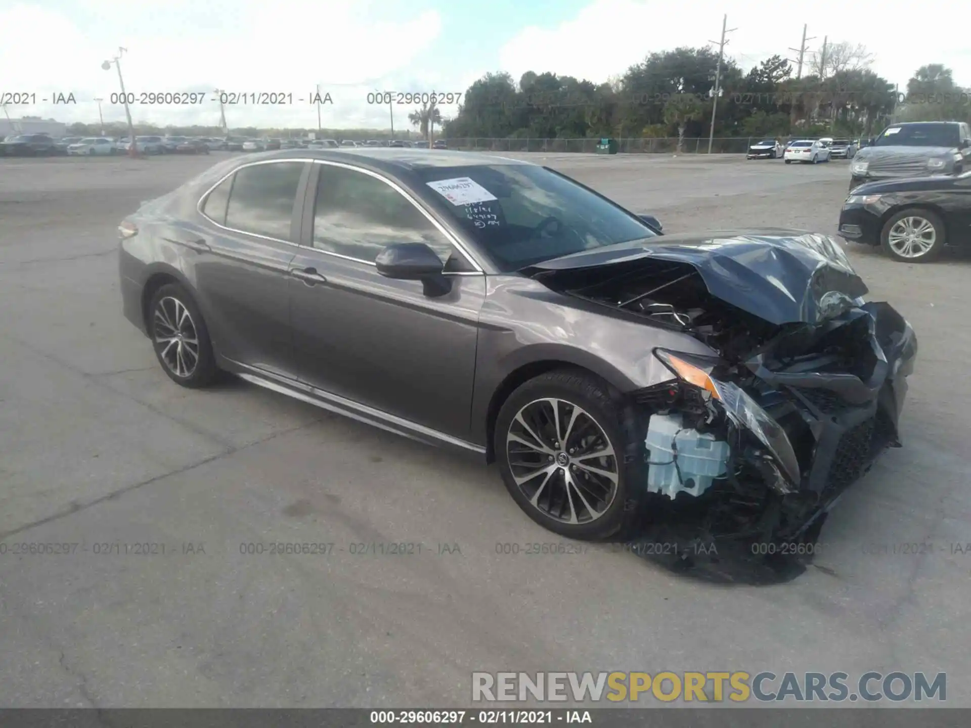 1 Photograph of a damaged car 4T1B11HKXKU177261 TOYOTA CAMRY 2019