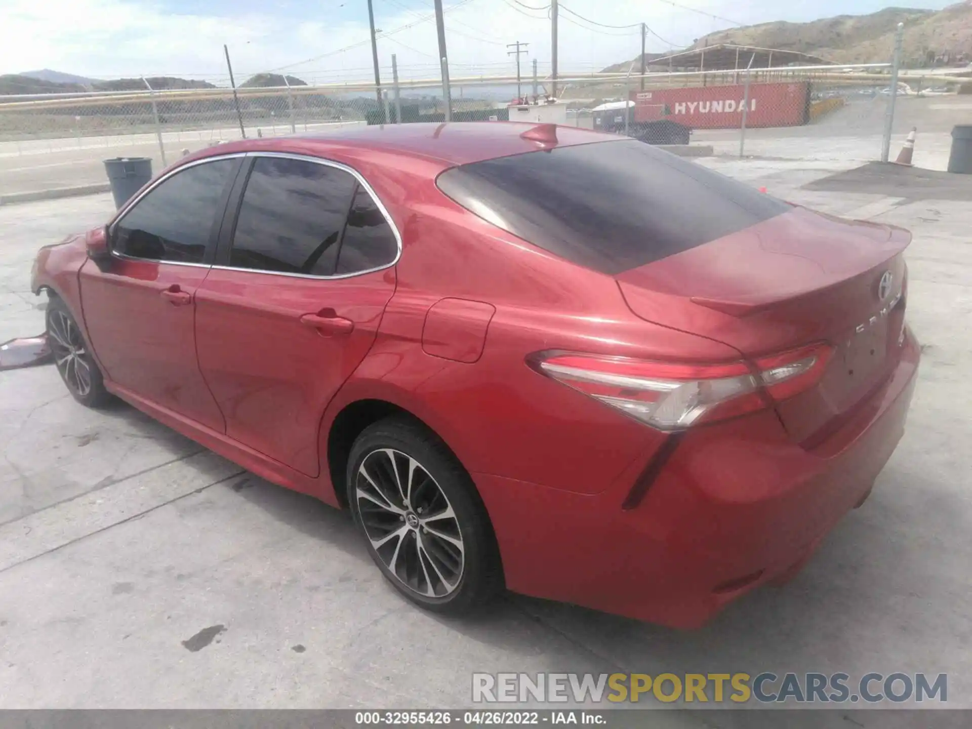 3 Photograph of a damaged car 4T1B11HKXKU177339 TOYOTA CAMRY 2019